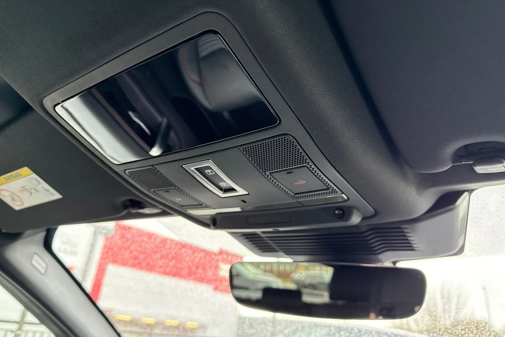 LAND ROVER DISCOVERY SPORT thumbnail image number 51