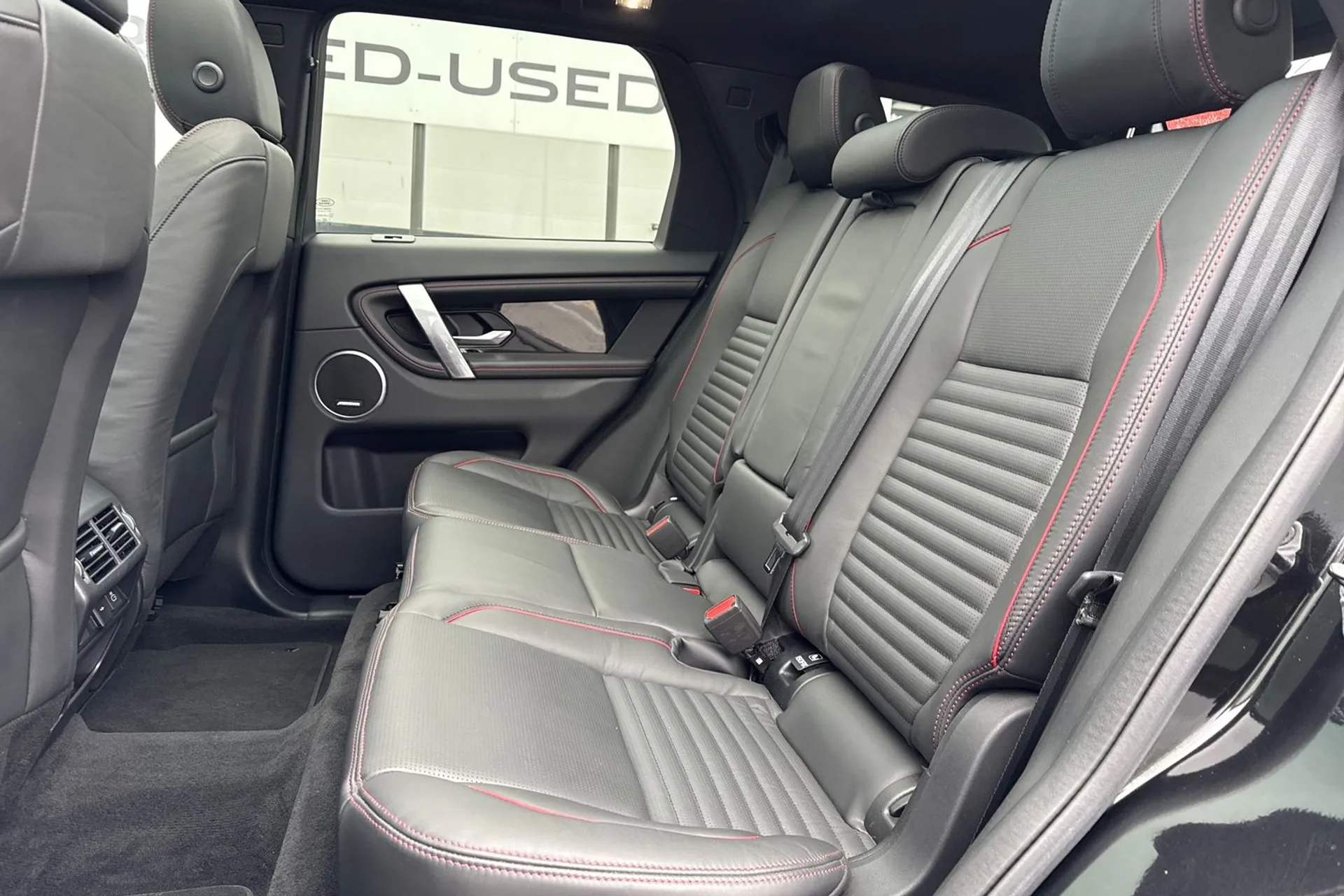 LAND ROVER DISCOVERY SPORT thumbnail image number 38