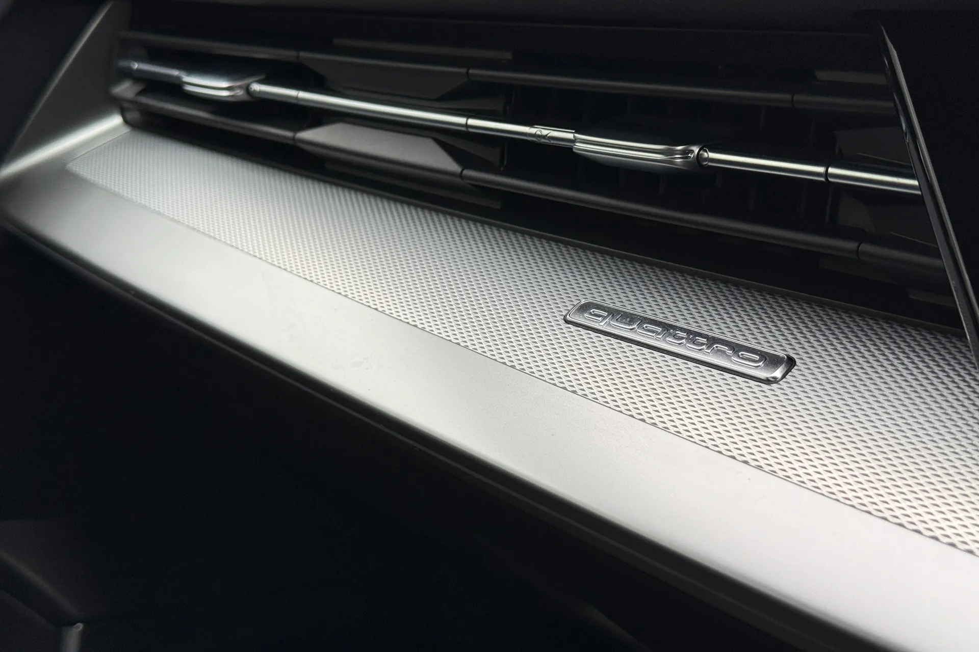 Audi A3 thumbnail image number 15