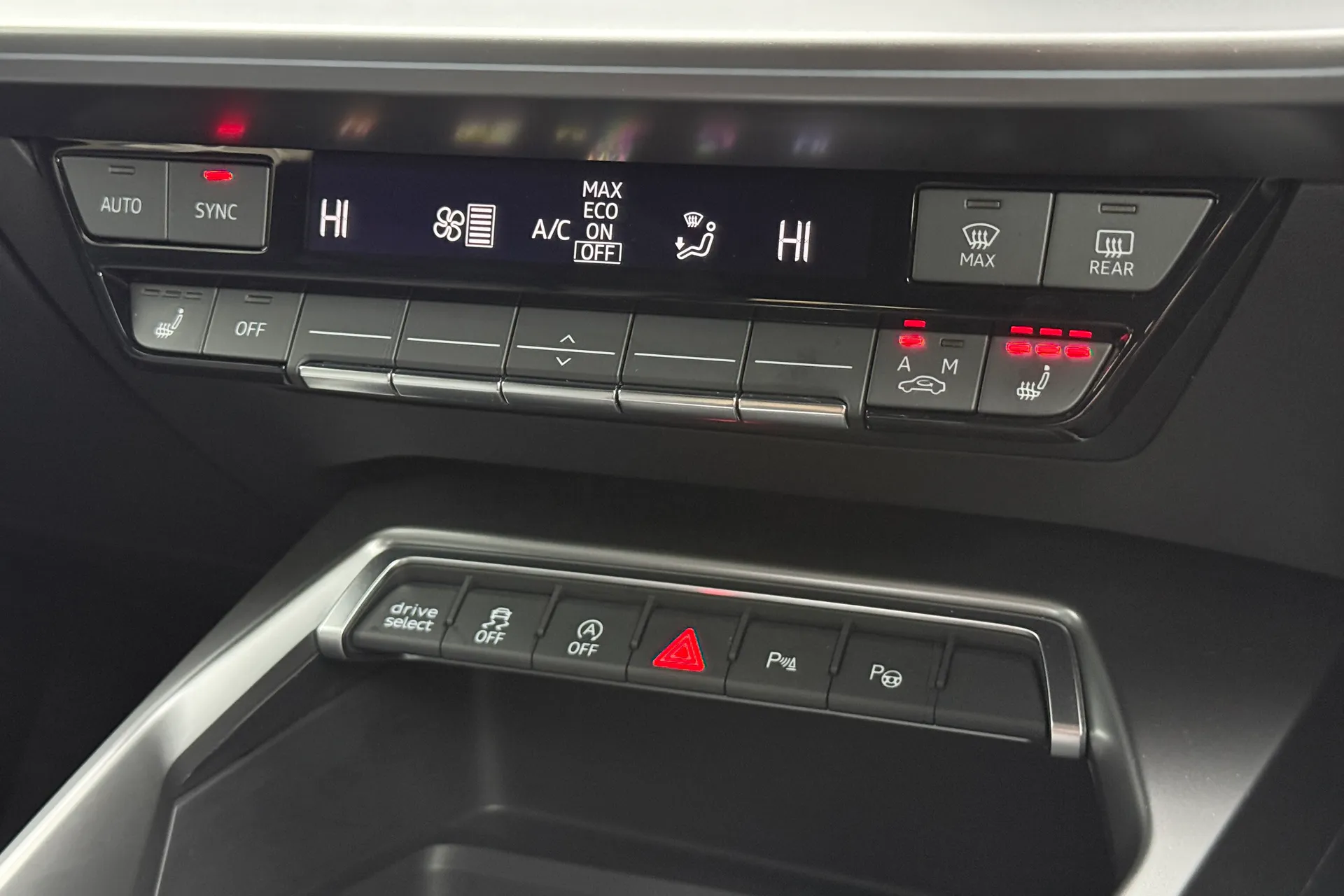 Audi A3 thumbnail image number 10