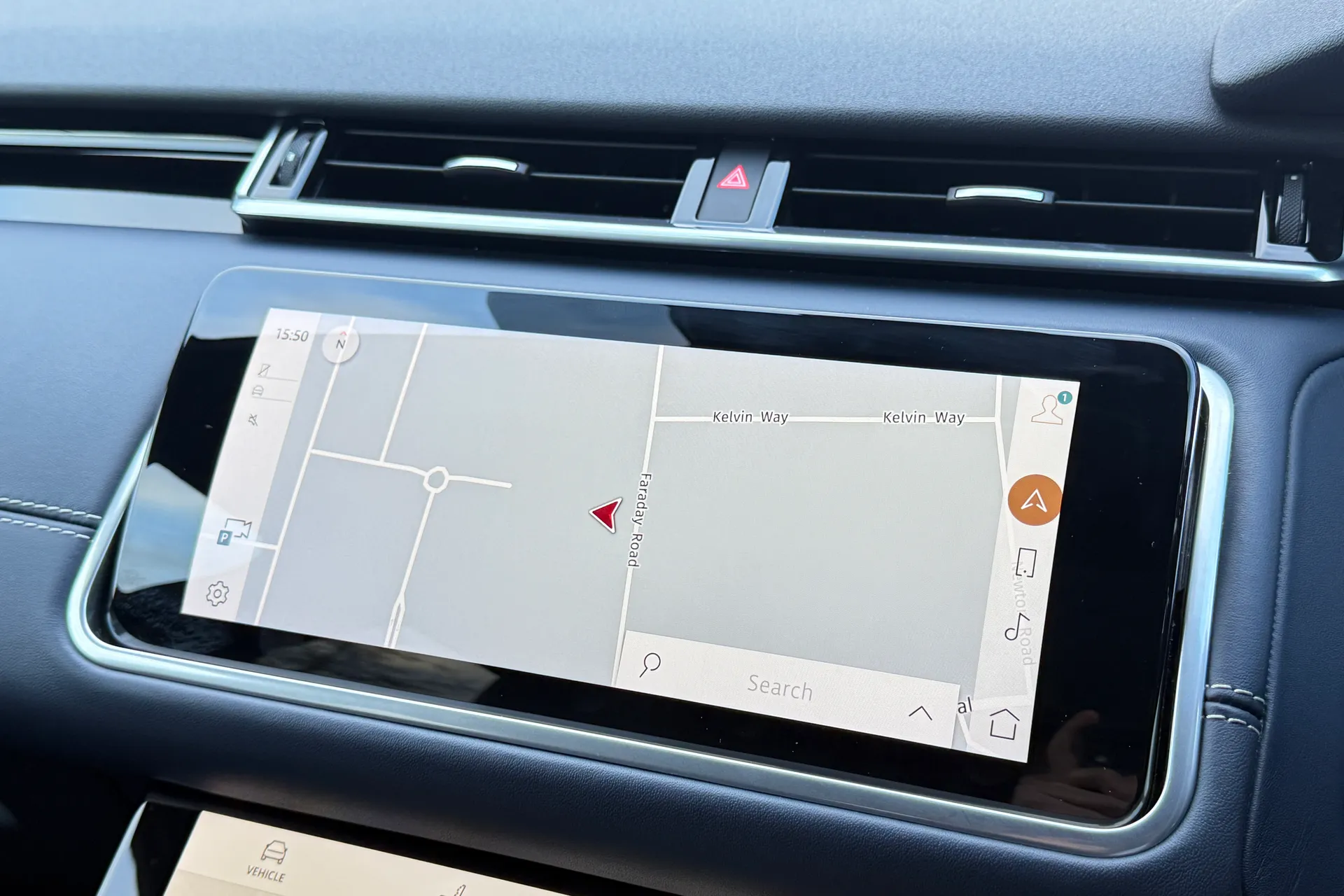 LAND ROVER RANGE ROVER VELAR thumbnail image number 7