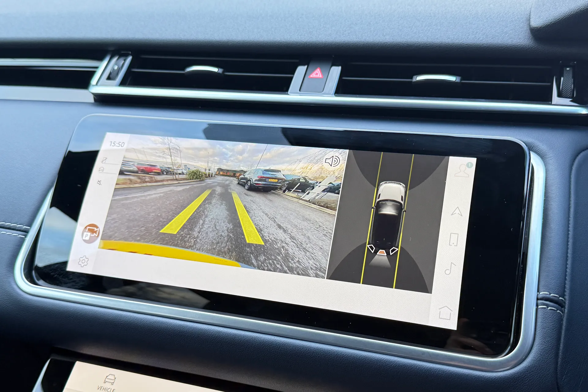 LAND ROVER RANGE ROVER VELAR thumbnail image number 8