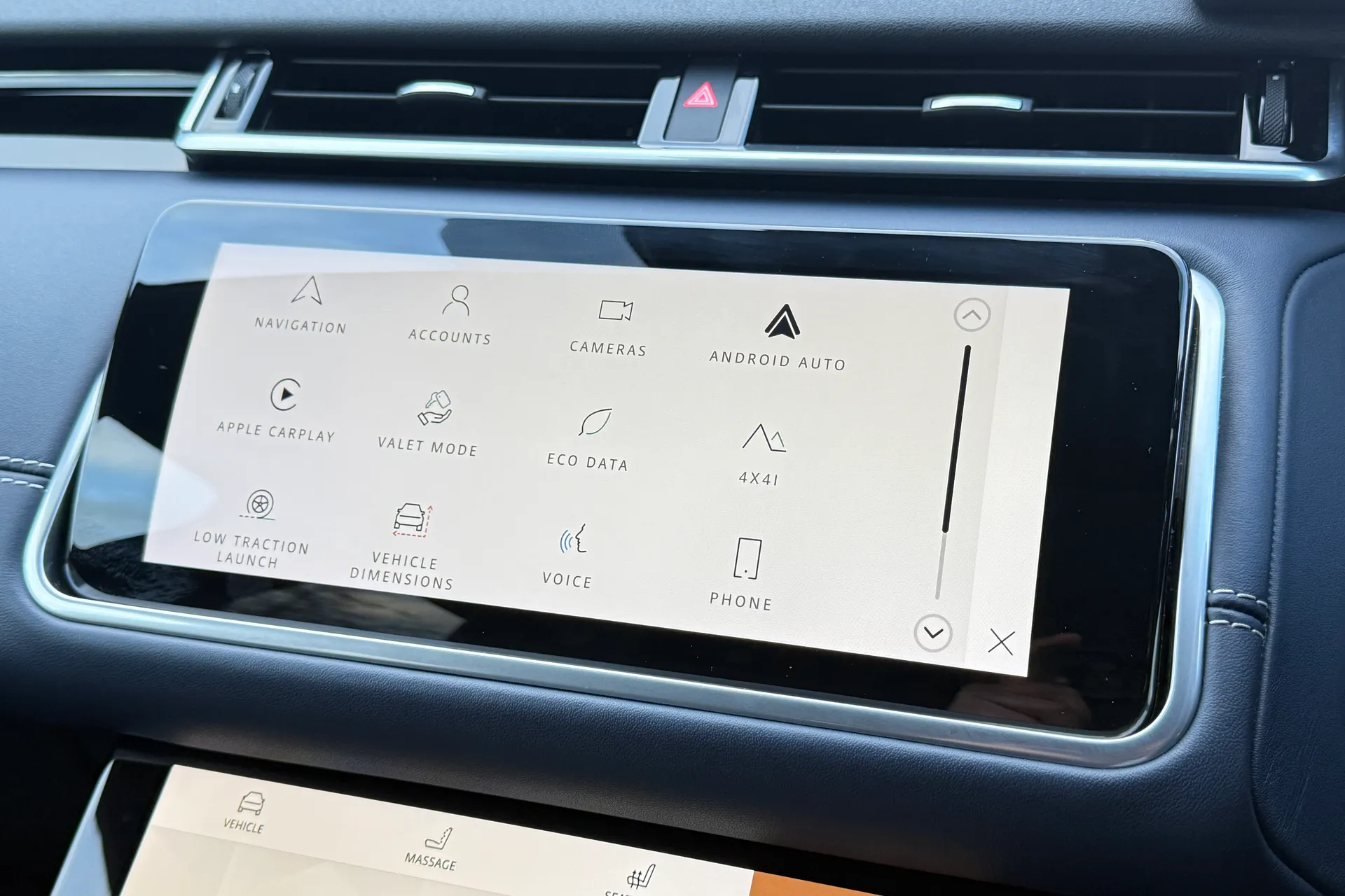 LAND ROVER RANGE ROVER VELAR thumbnail image number 33