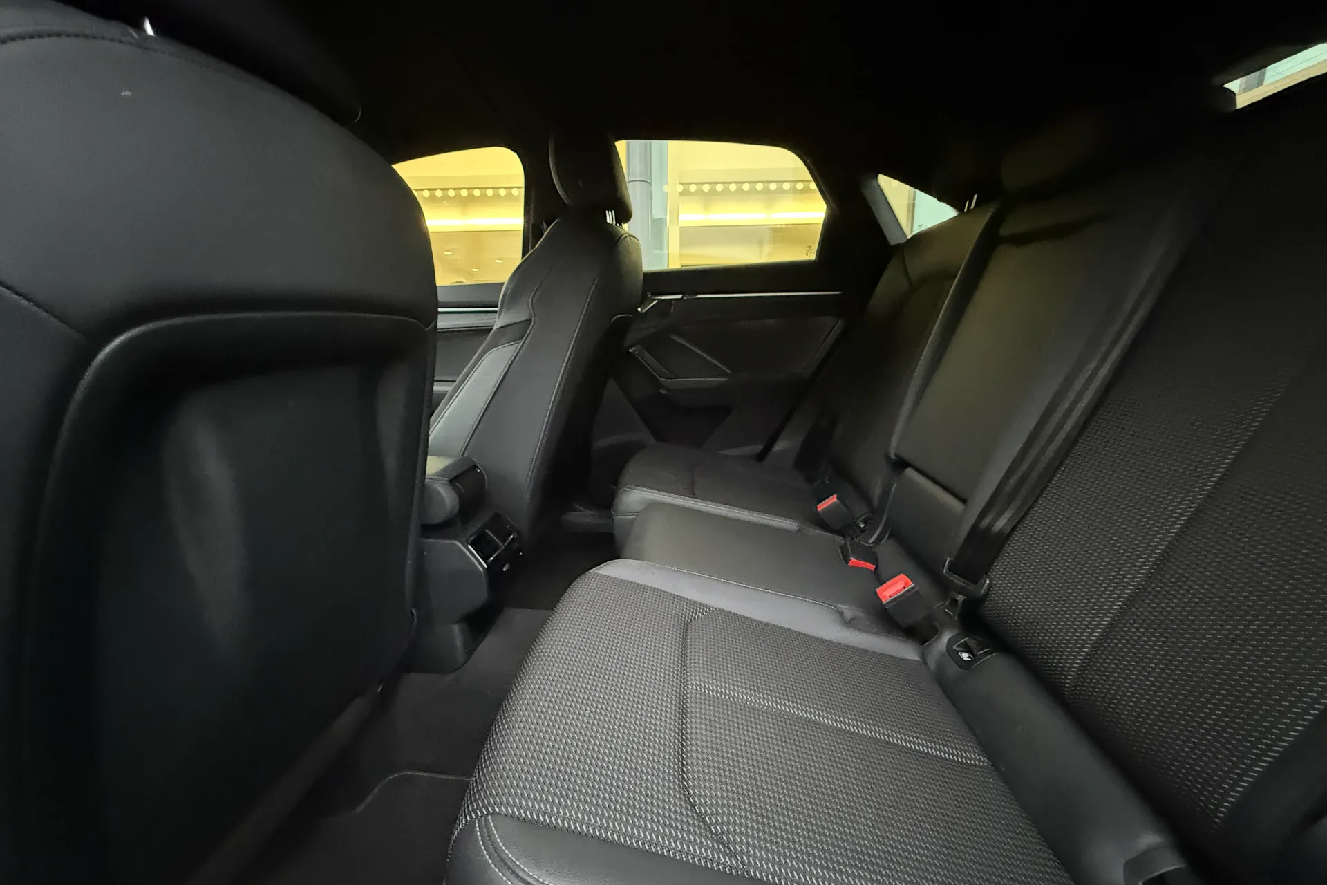 Audi Q3 thumbnail image number 46