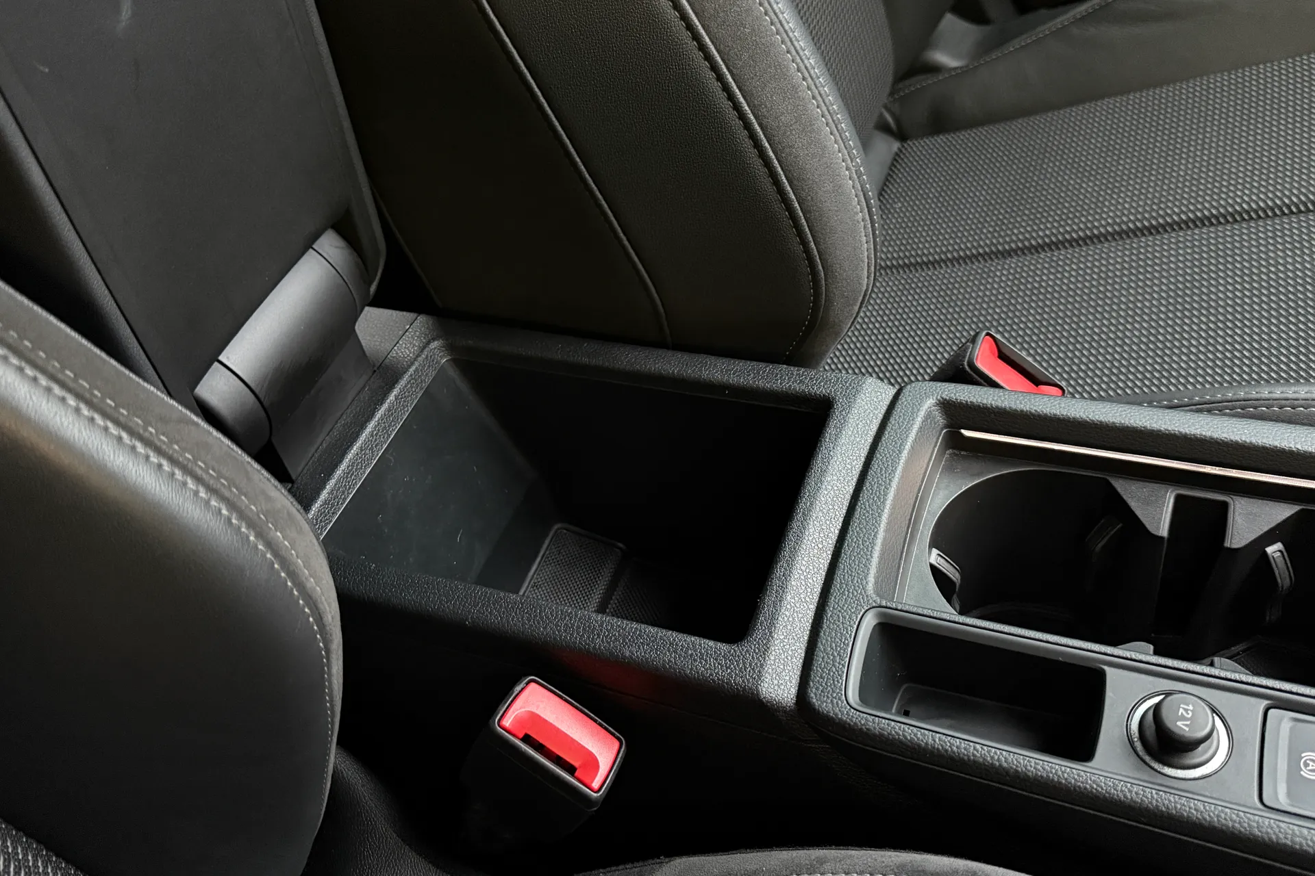 Audi Q3 thumbnail image number 29