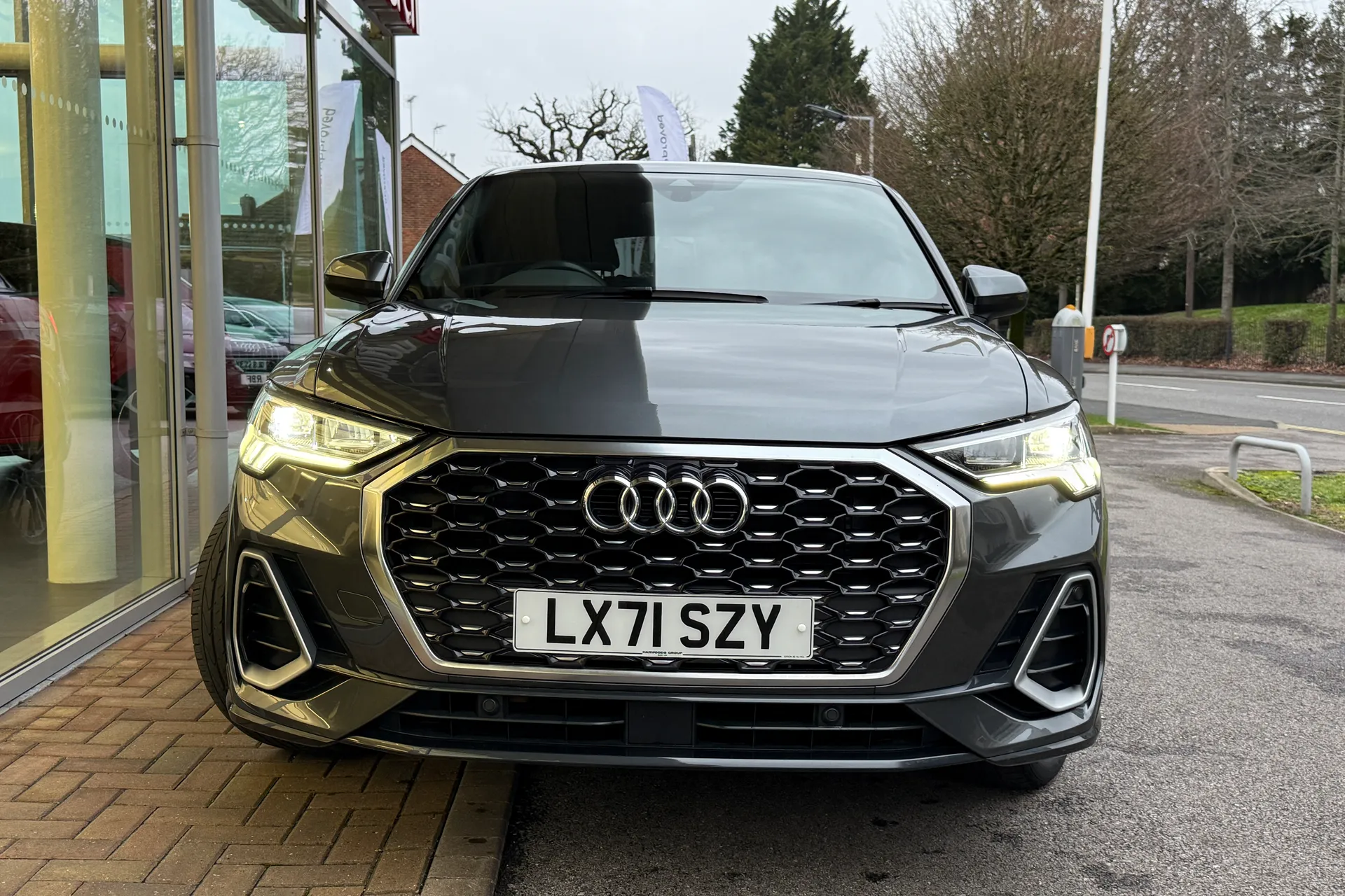 Audi Q3 thumbnail image number 55