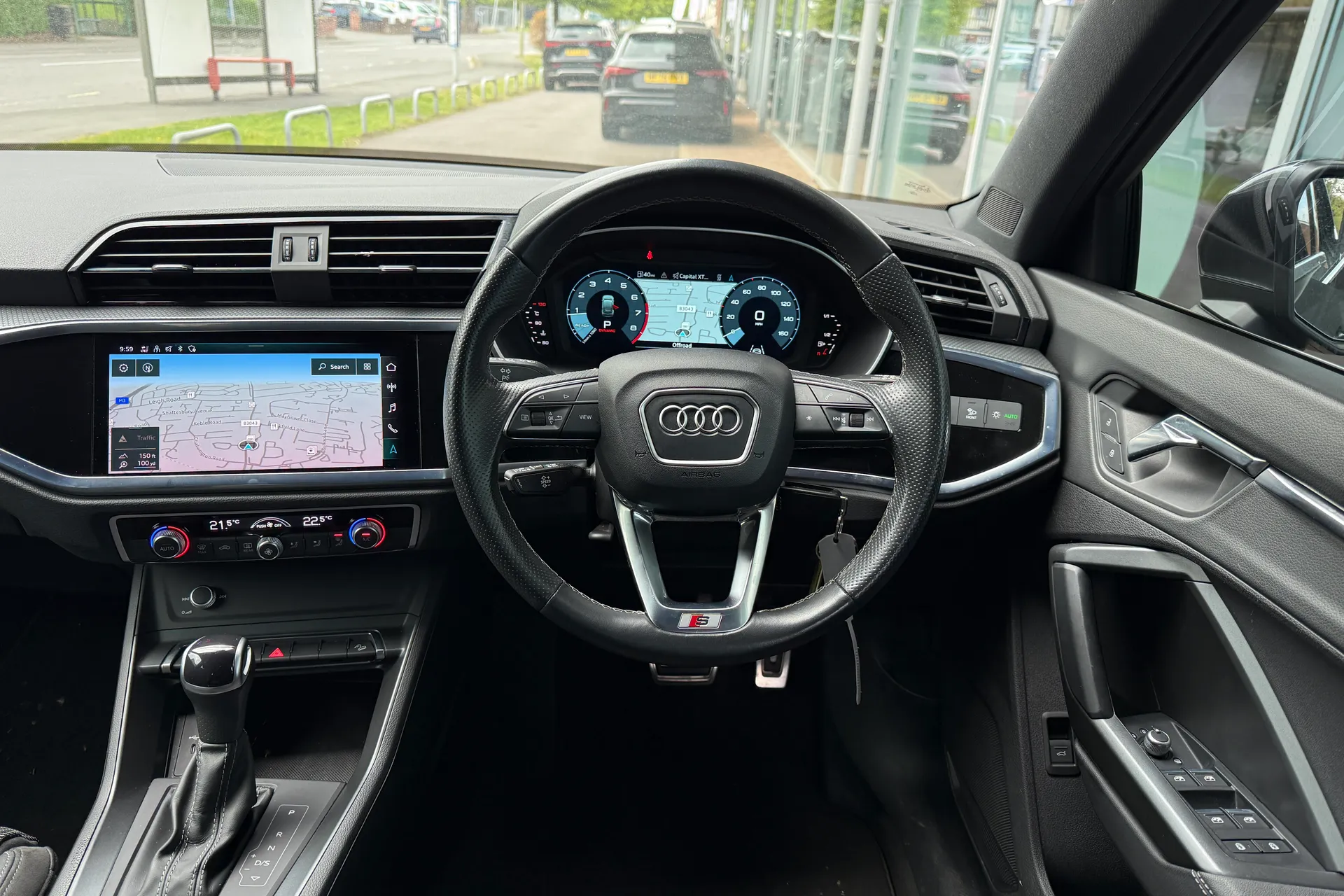 Audi Q3 thumbnail image number 39