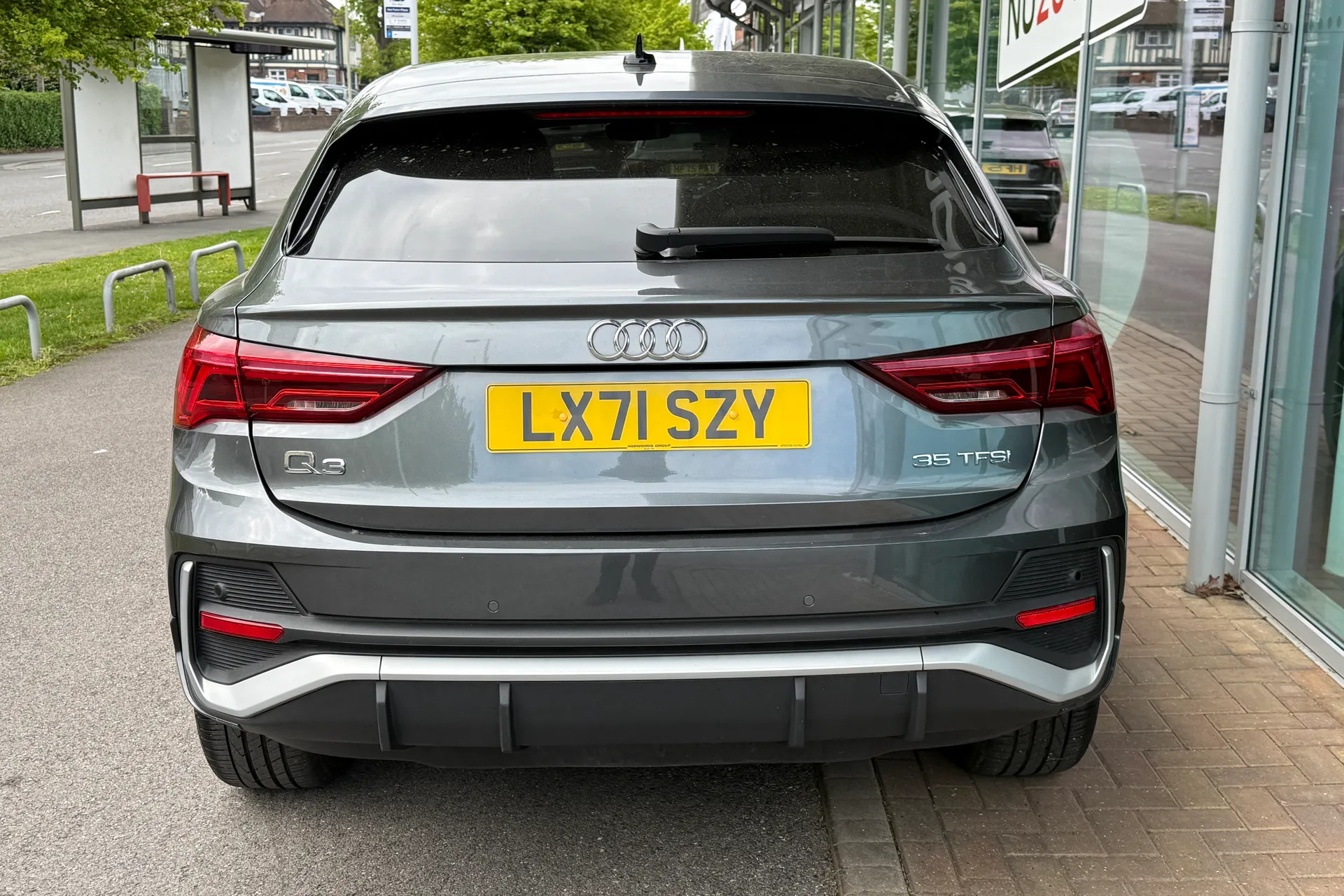 Audi Q3 thumbnail image number 43