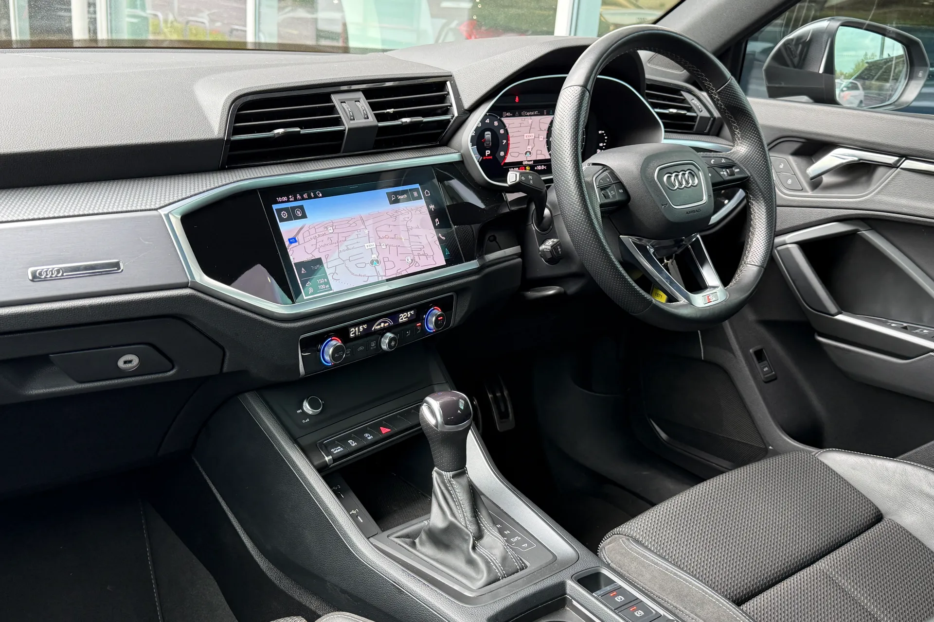 Audi Q3 thumbnail image number 48
