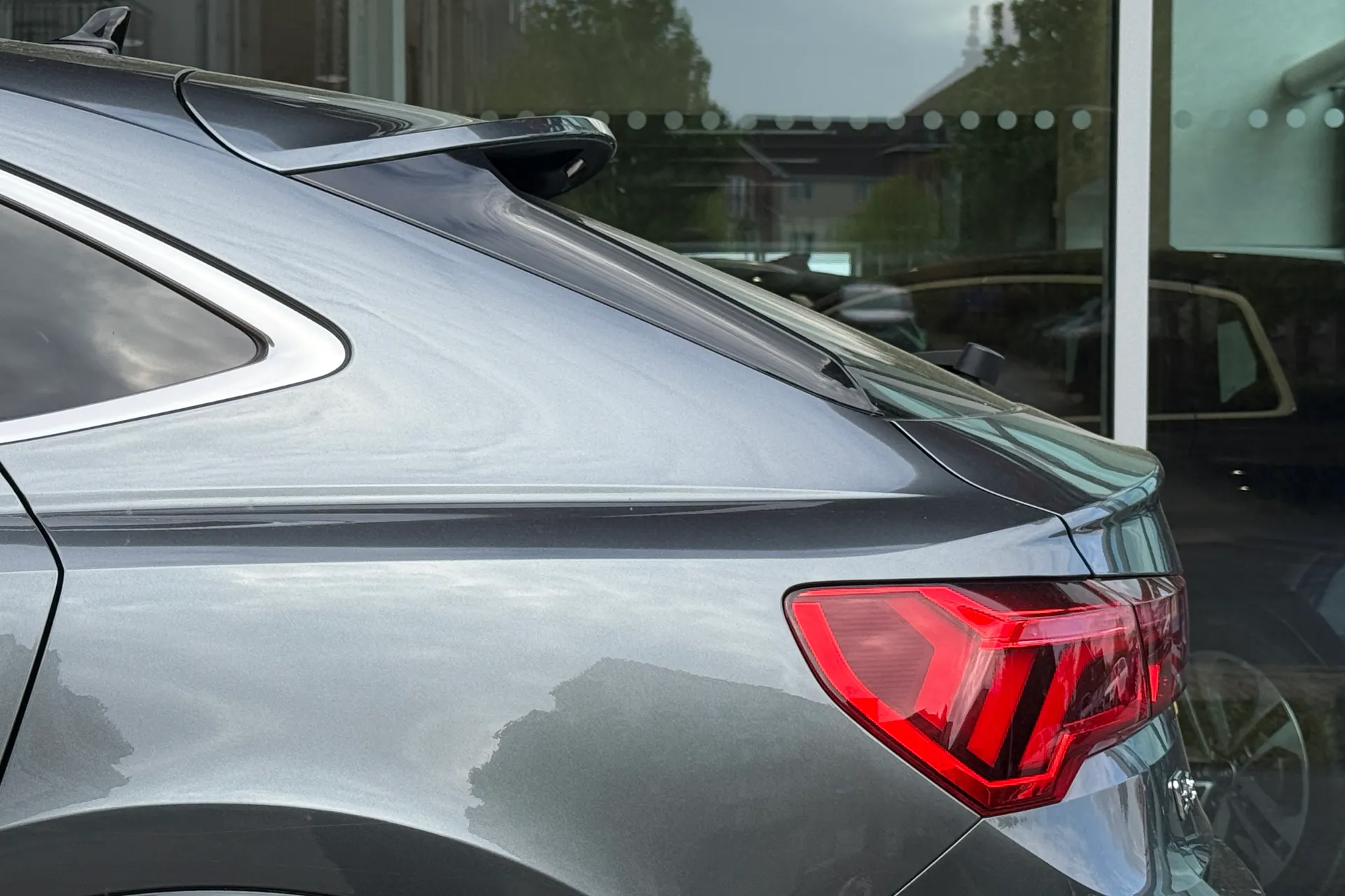 Audi Q3 thumbnail image number 45