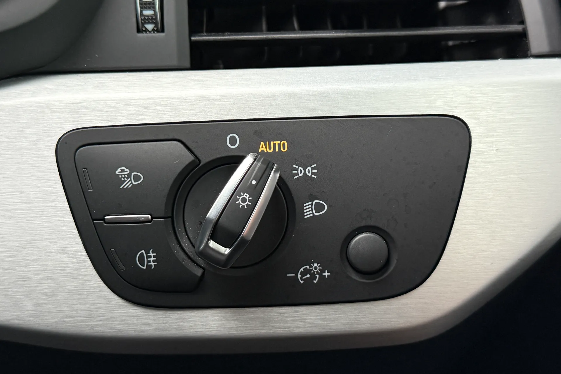 Audi A5 thumbnail image number 24