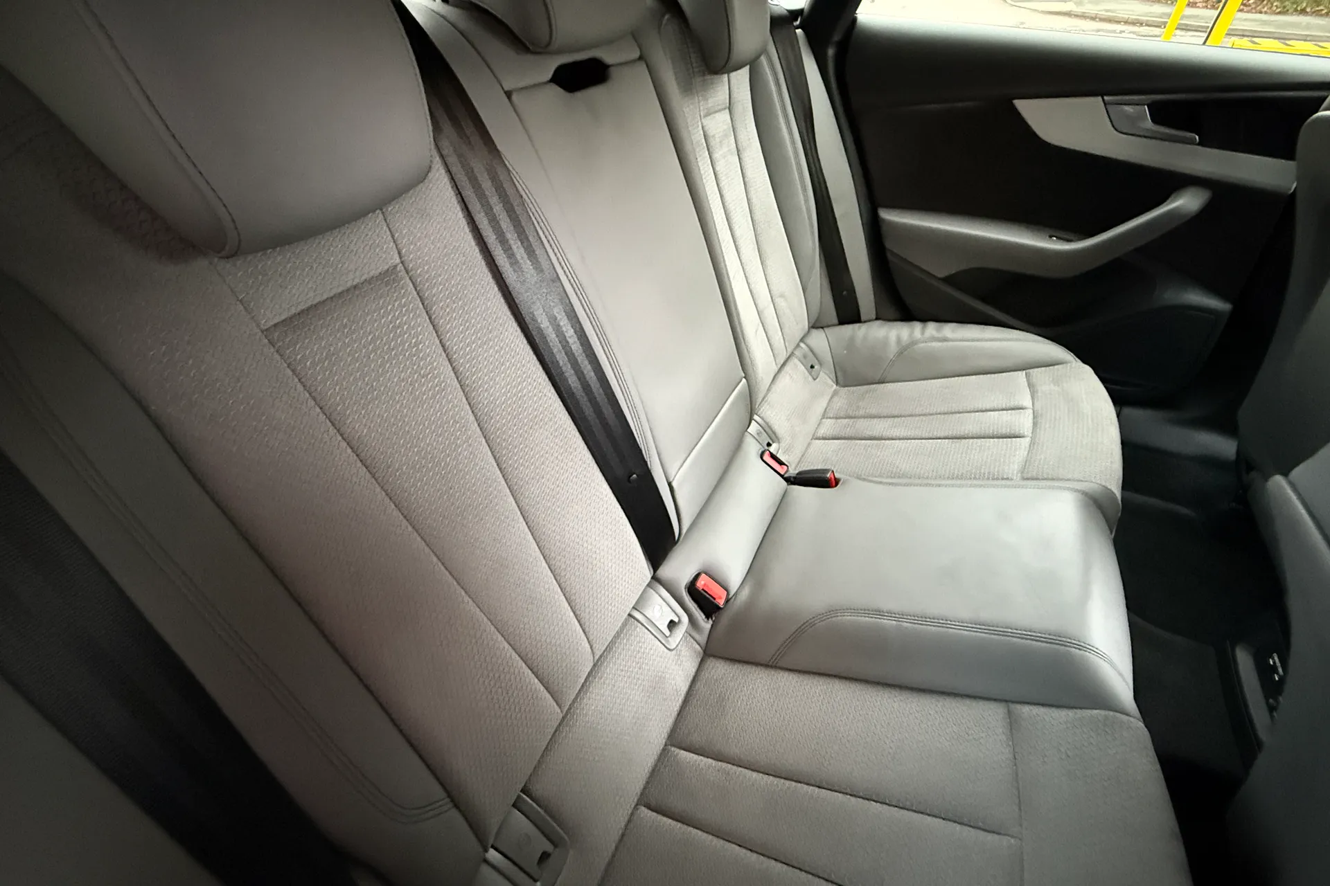 Audi A5 thumbnail image number 40