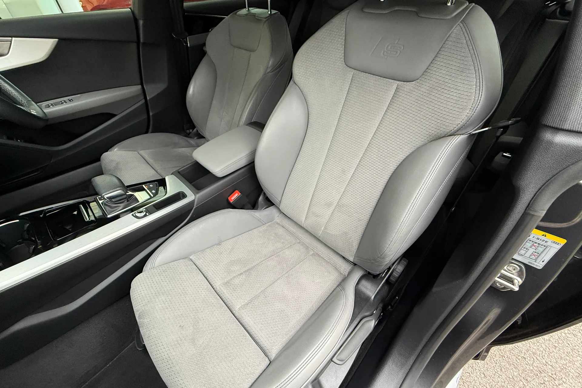 Audi A5 thumbnail image number 61