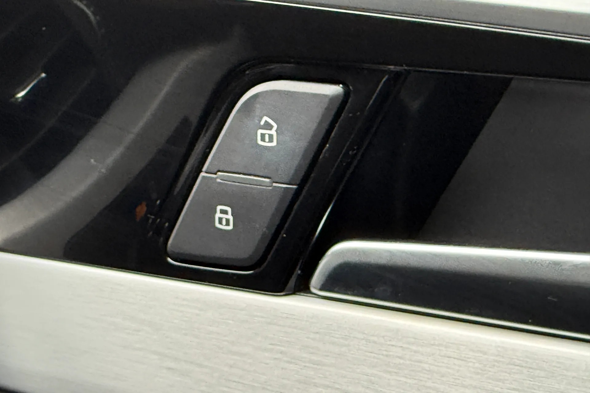 Audi A5 thumbnail image number 25