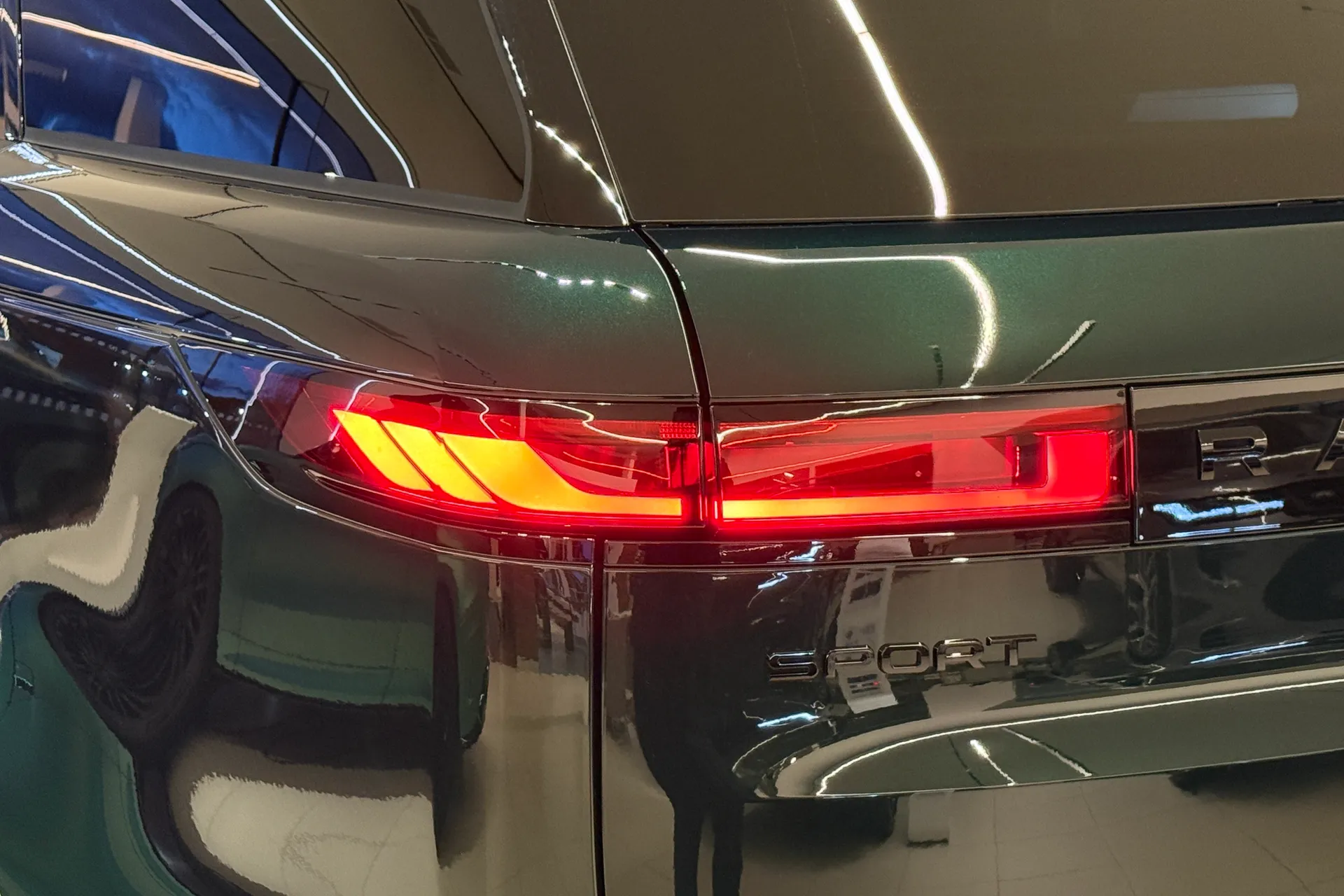 LAND ROVER RANGE ROVER SPORT thumbnail image number 13