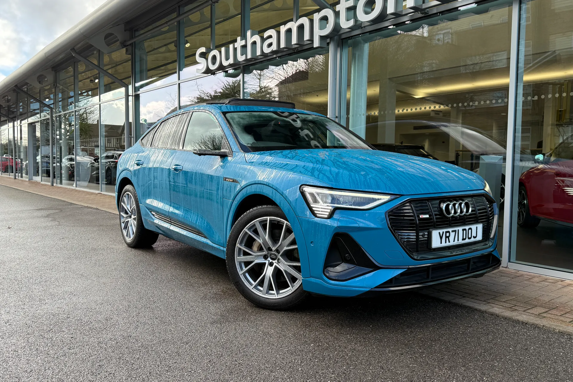 Audi e-tron thumbnail image number 70