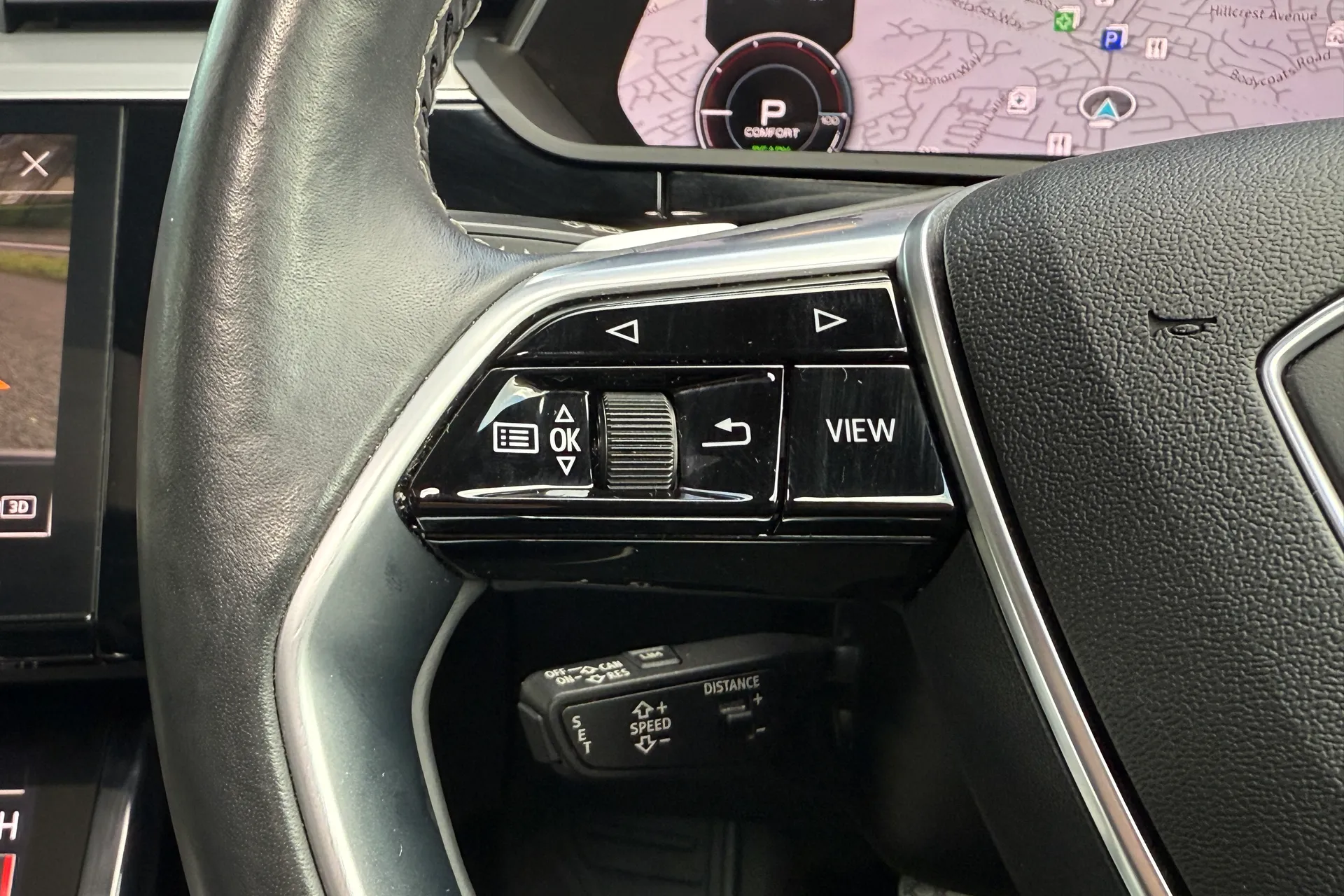 Audi e-tron thumbnail image number 72