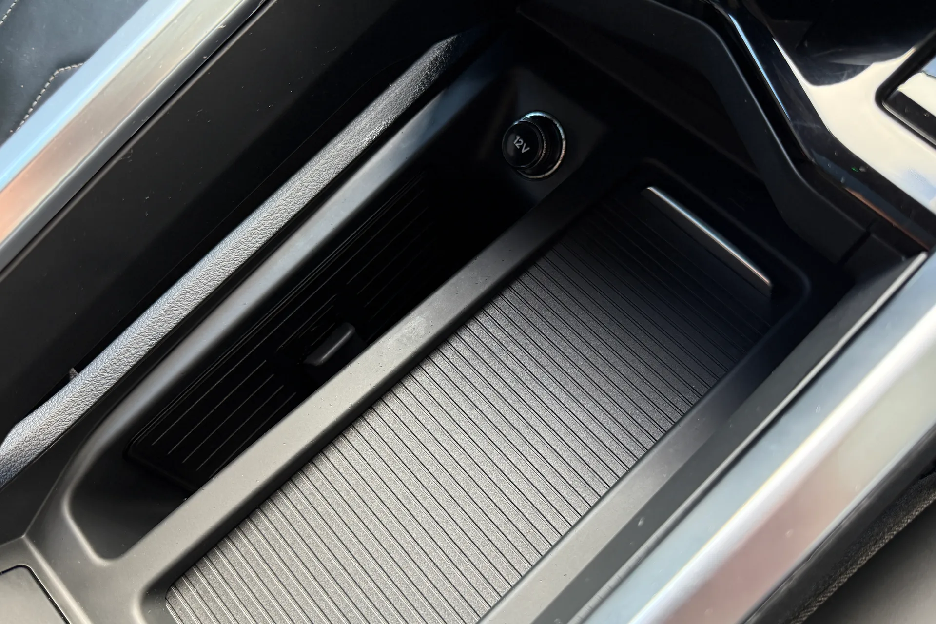 Audi e-tron thumbnail image number 28