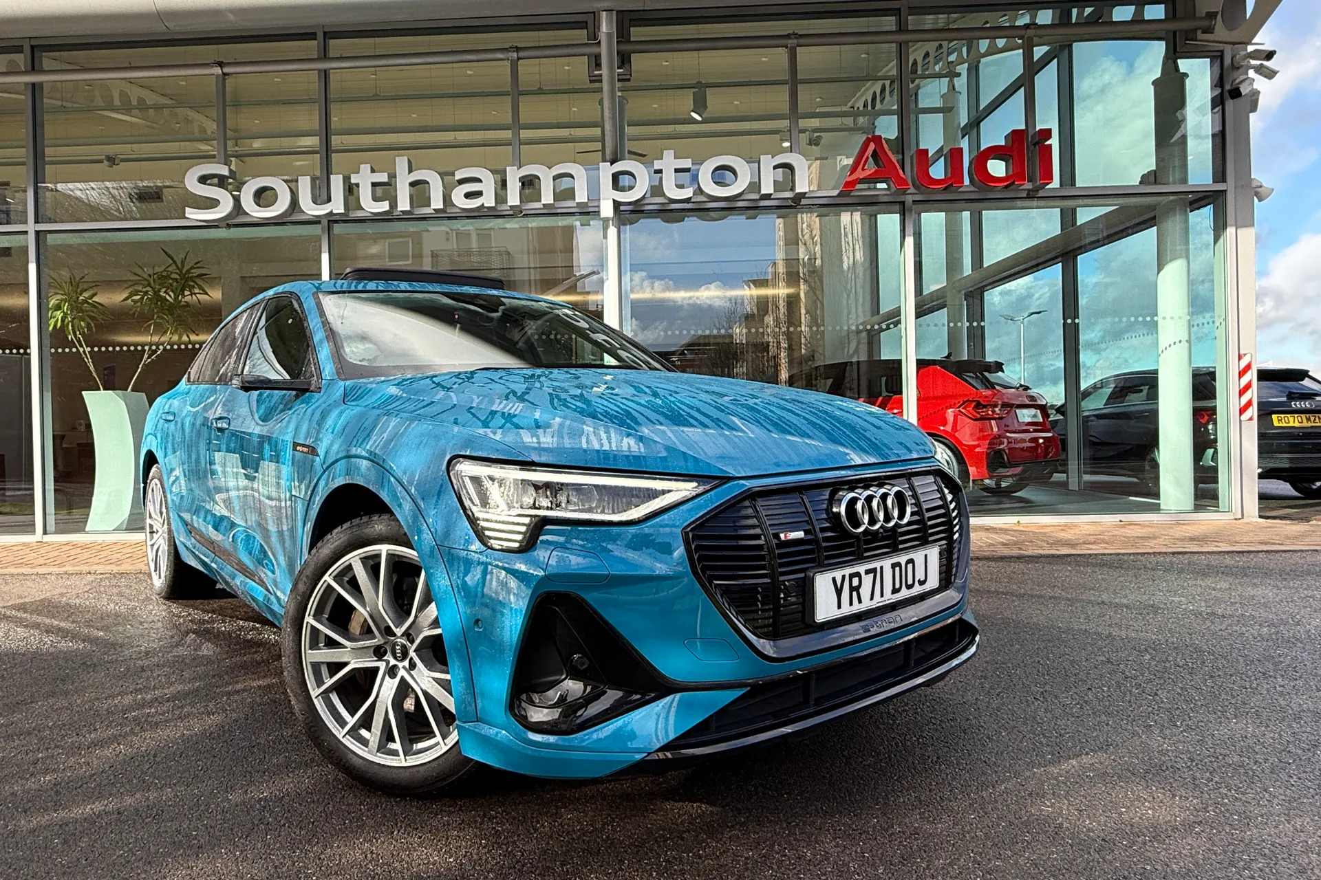 Audi e-tron focused image