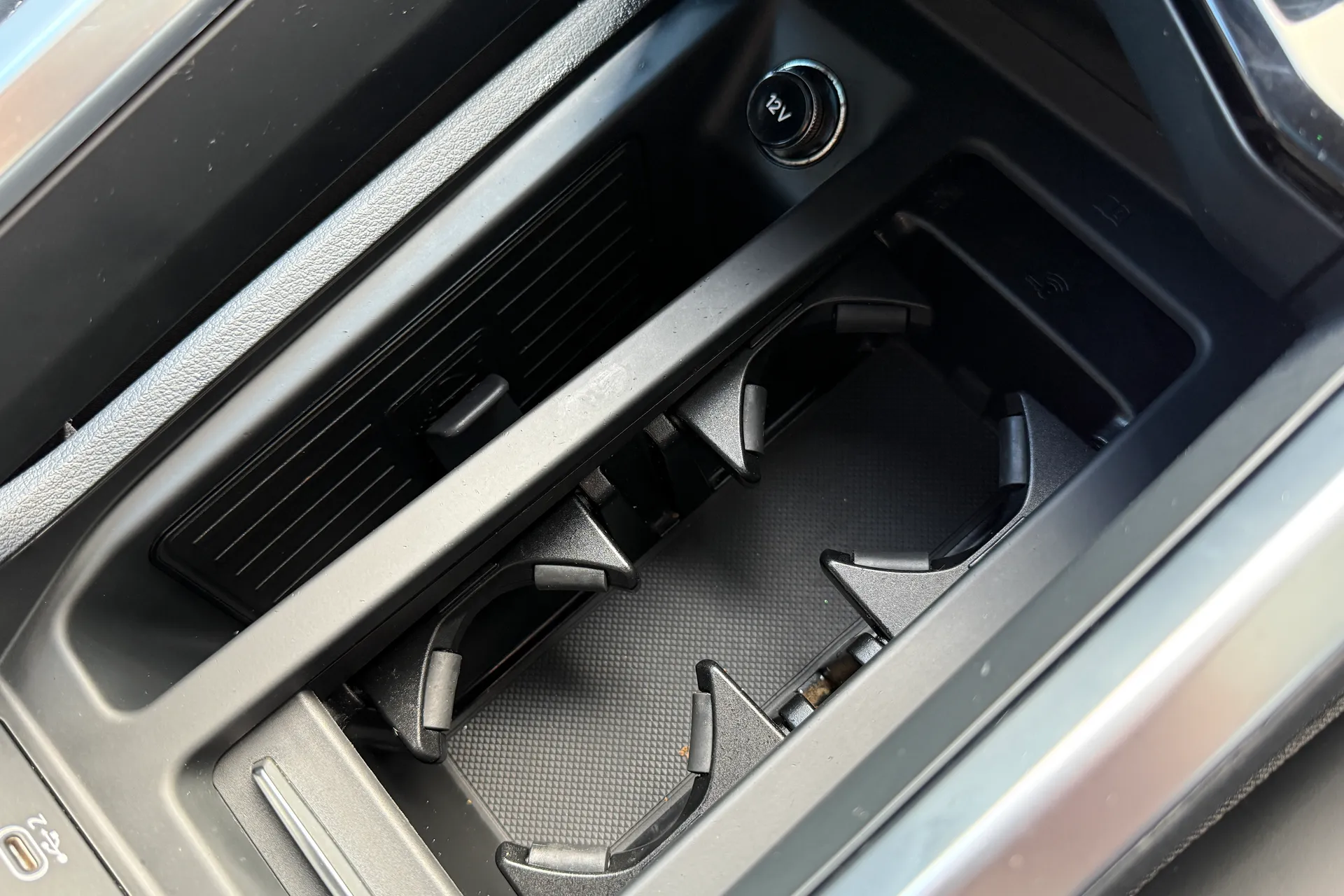 Audi e-tron thumbnail image number 27