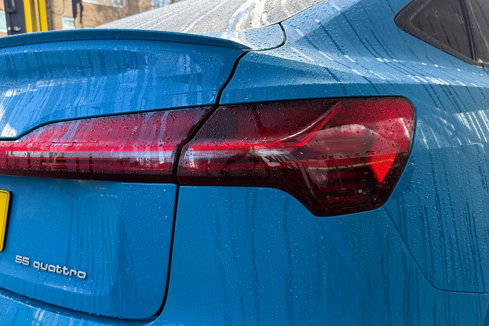 Audi e-tron thumbnail image number 52