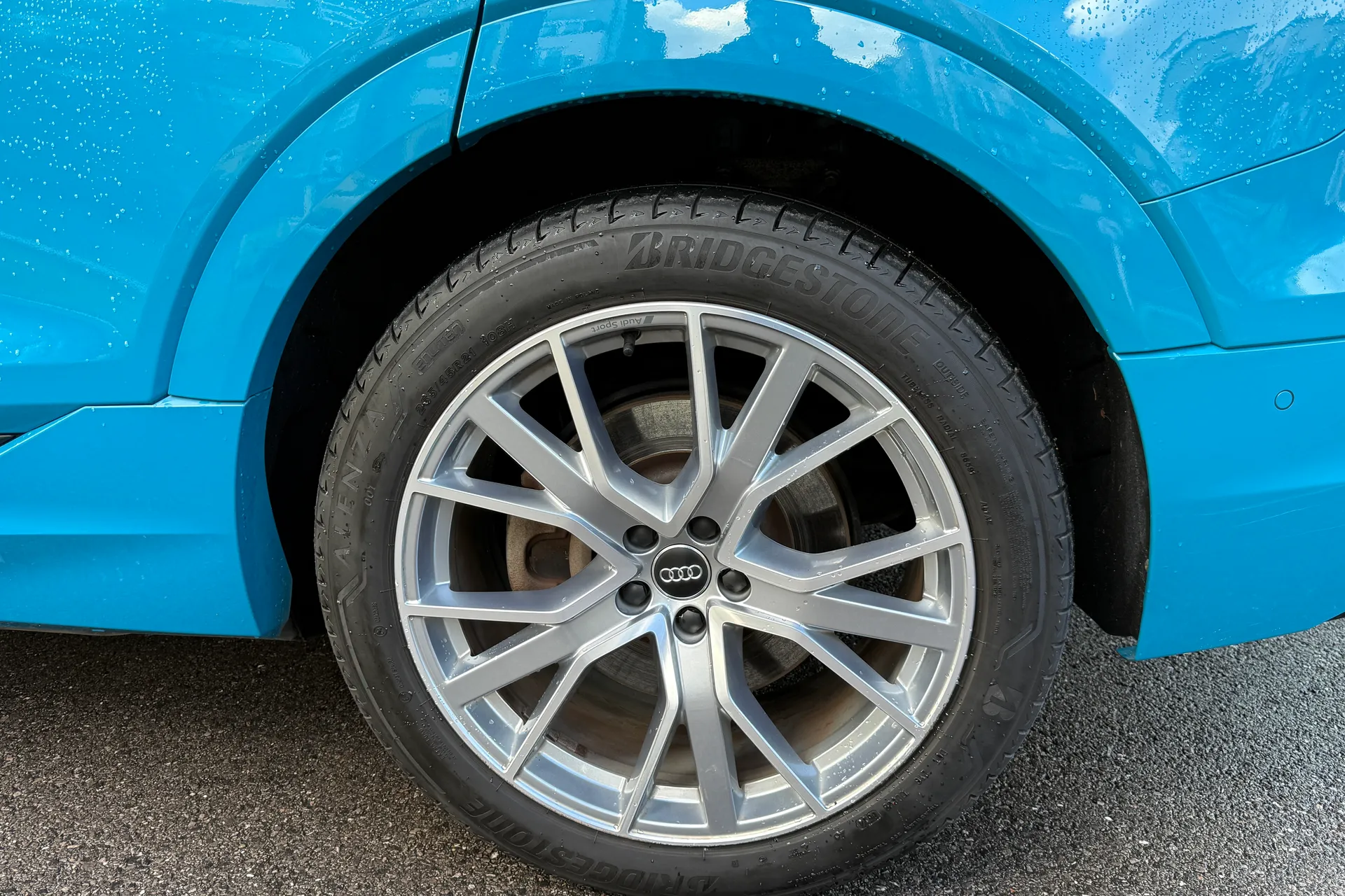 Audi e-tron thumbnail image number 58