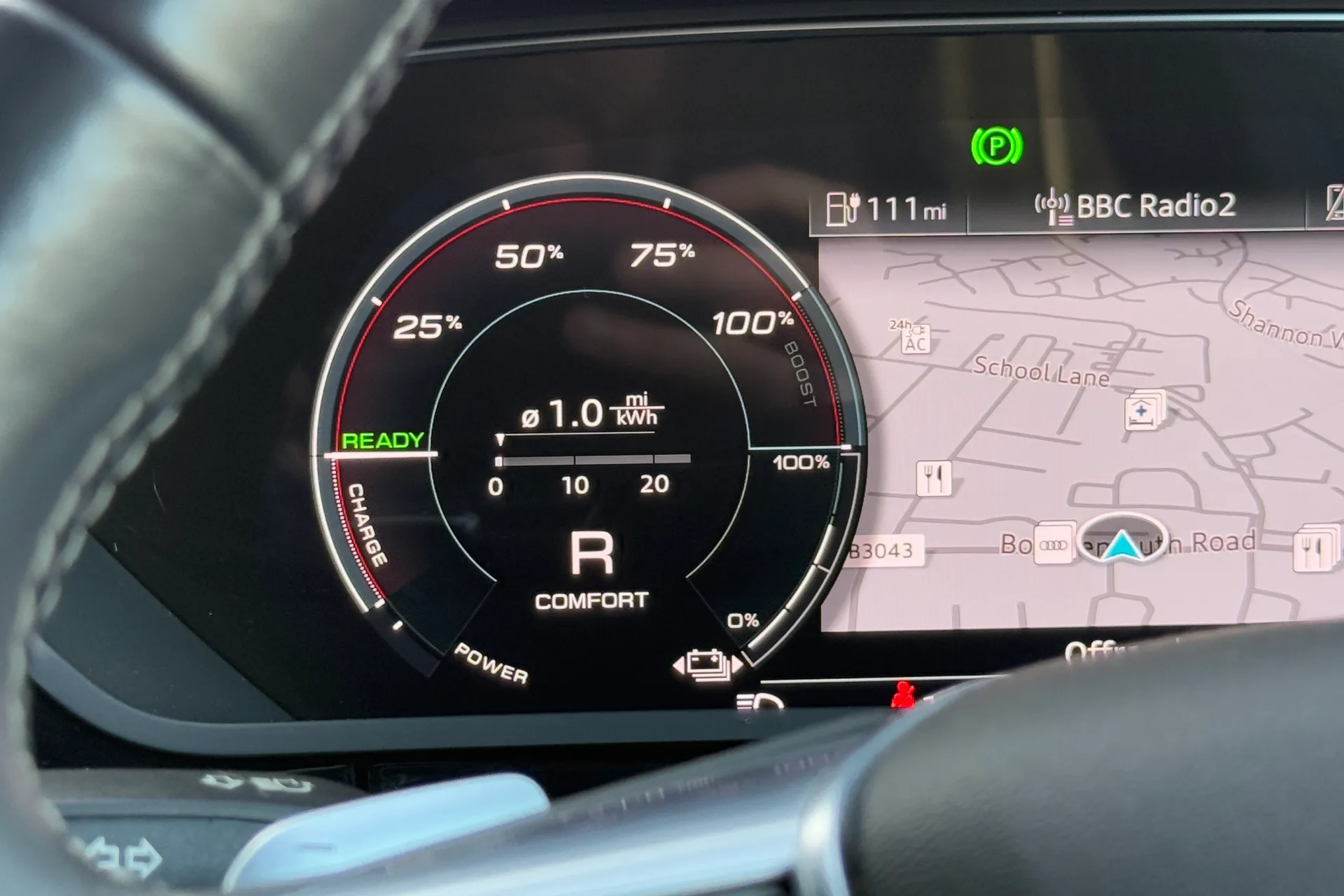 Audi e-tron thumbnail image number 32