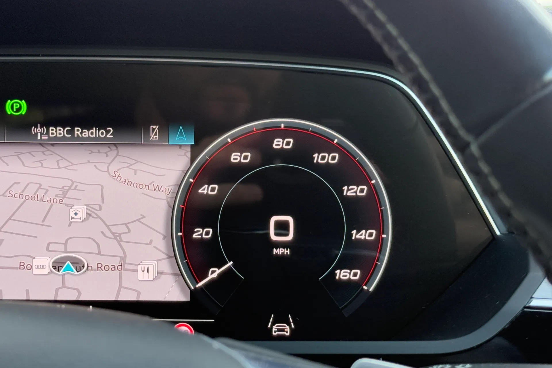 Audi e-tron thumbnail image number 33