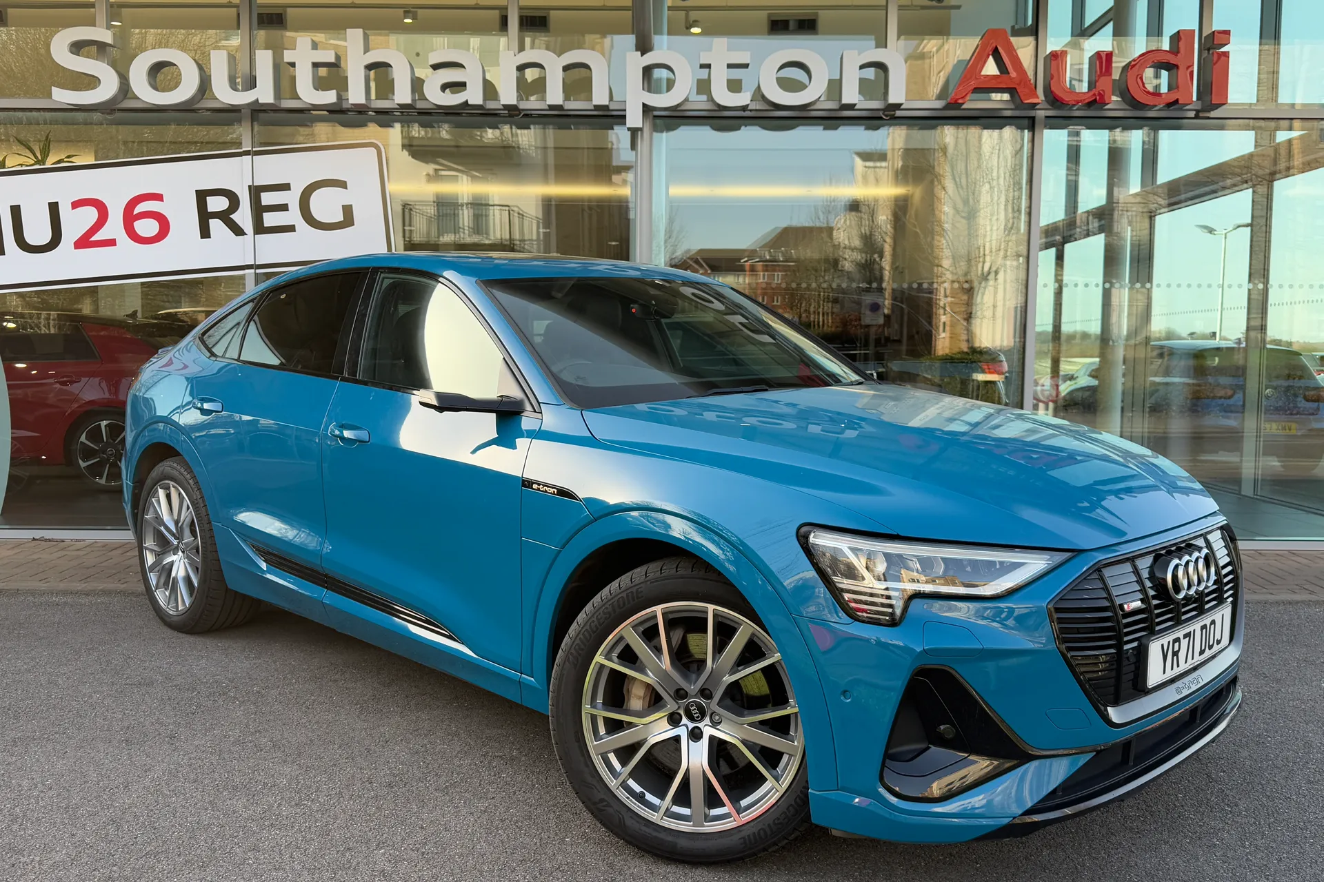 Audi e-tron thumbnail image number 65