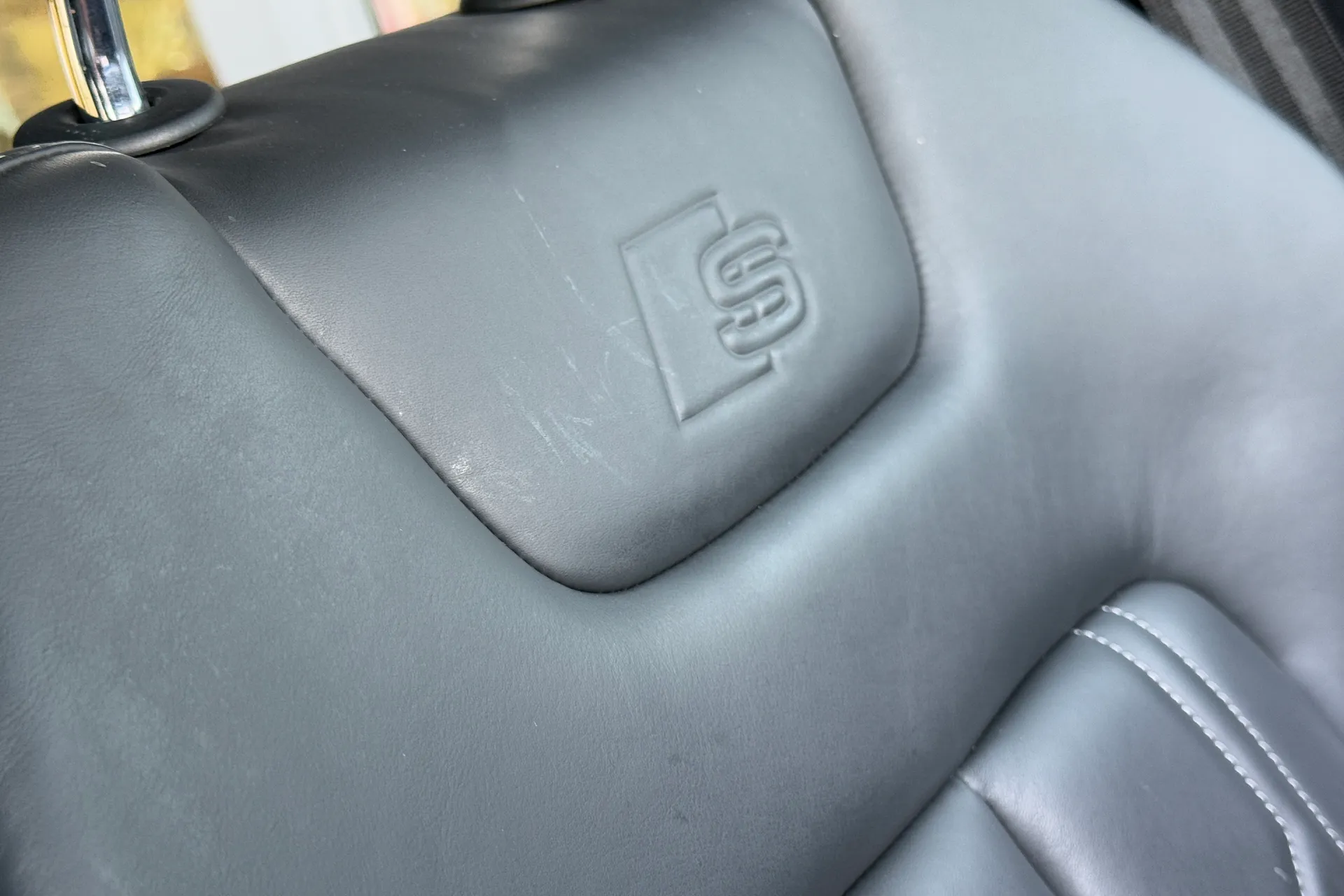 Audi e-tron thumbnail image number 25