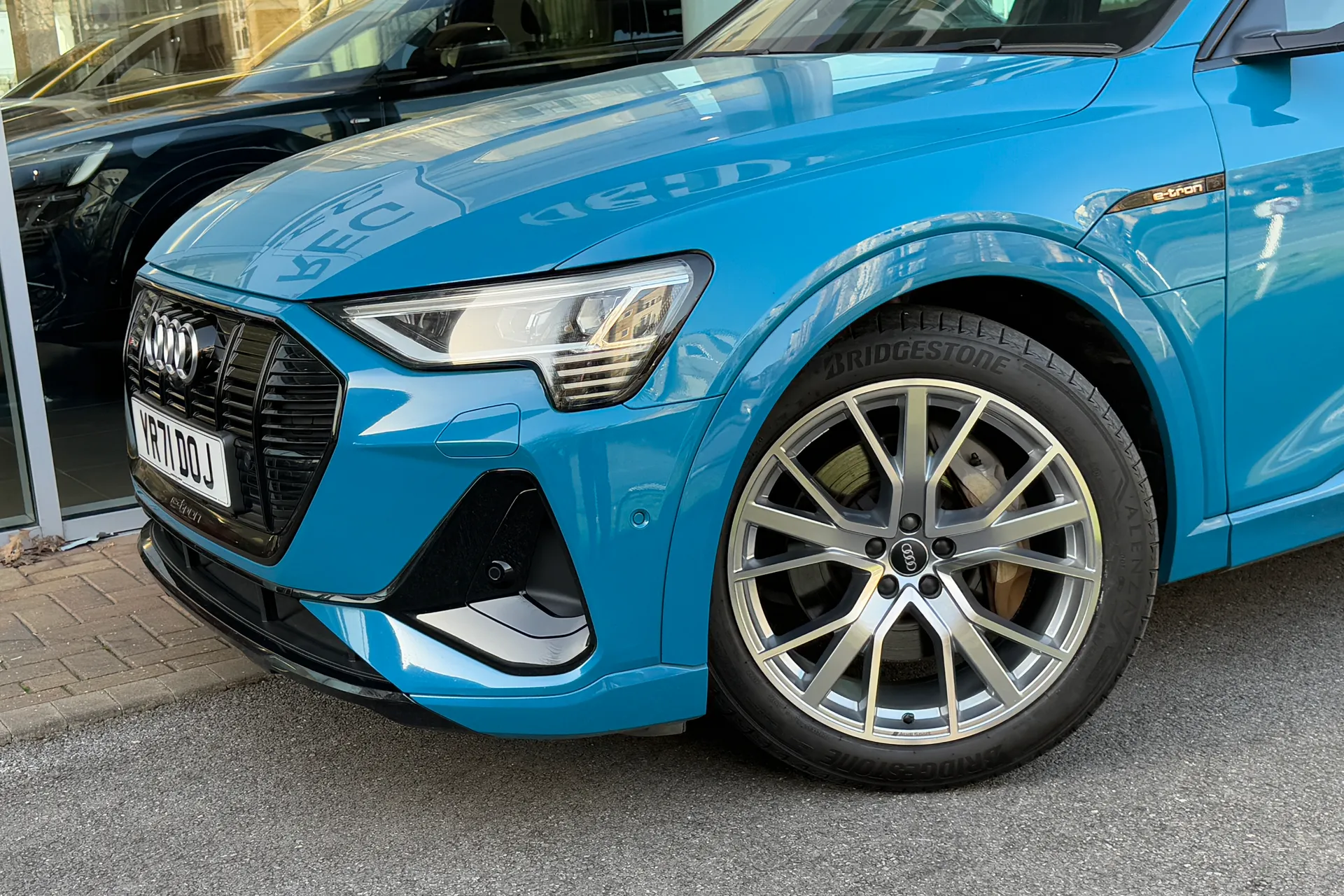 Audi e-tron thumbnail image number 62