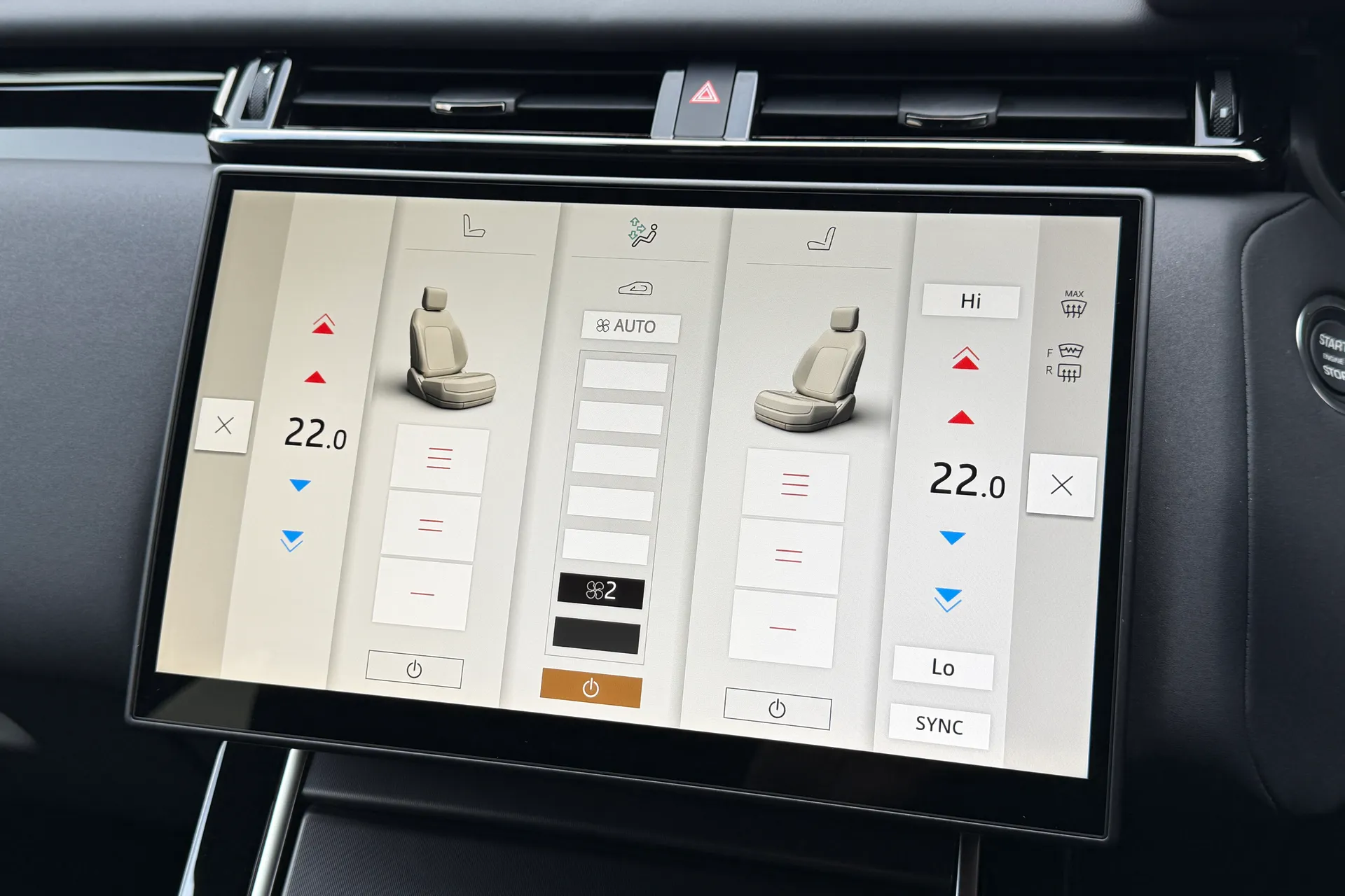 LAND ROVER RANGE ROVER VELAR thumbnail image number 37