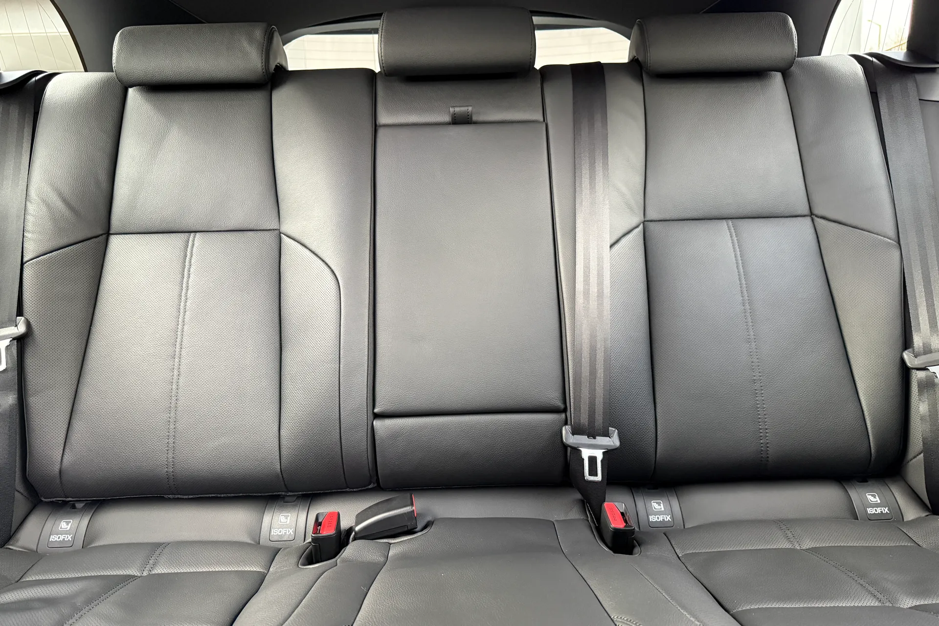 LAND ROVER RANGE ROVER VELAR thumbnail image number 40