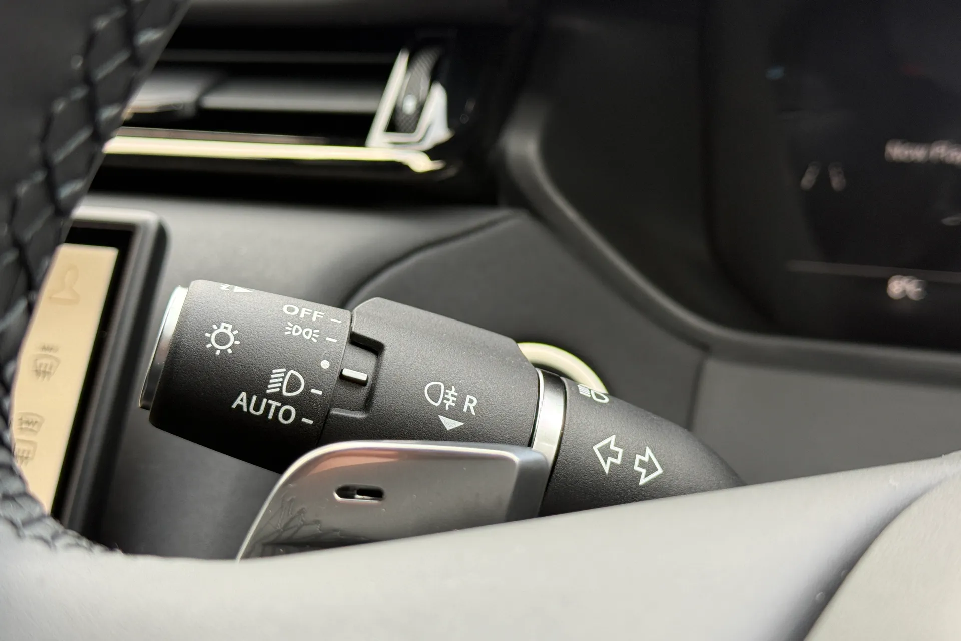 LAND ROVER RANGE ROVER VELAR thumbnail image number 58