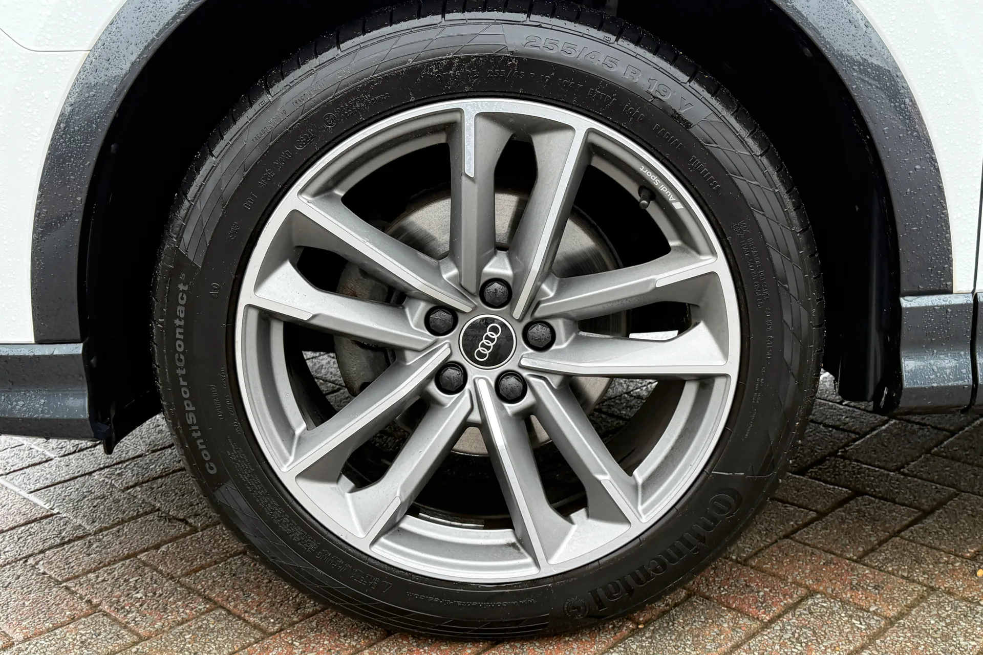 Audi Q3 thumbnail image number 7