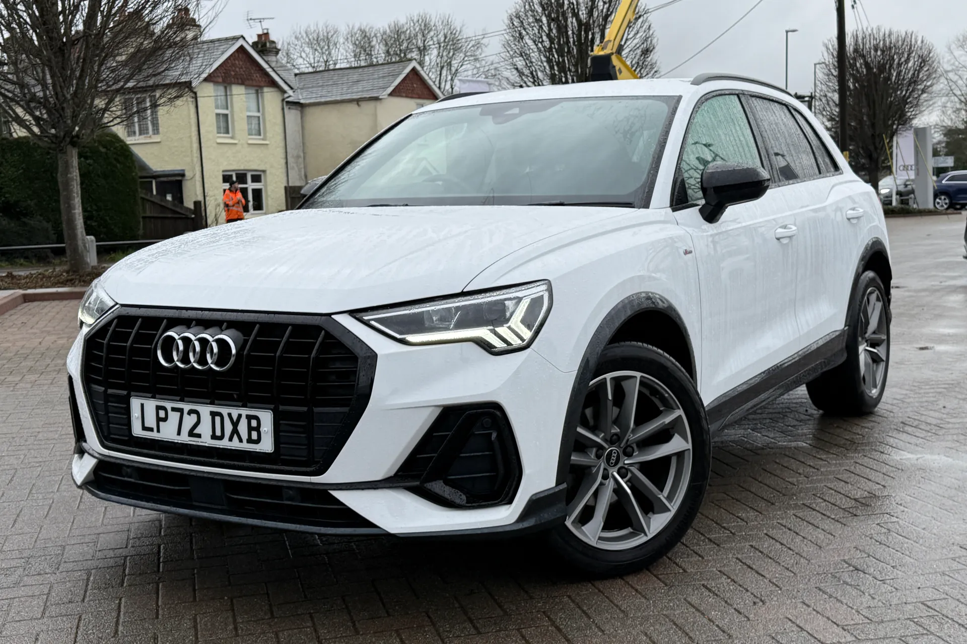 Audi Q3 thumbnail image number 23