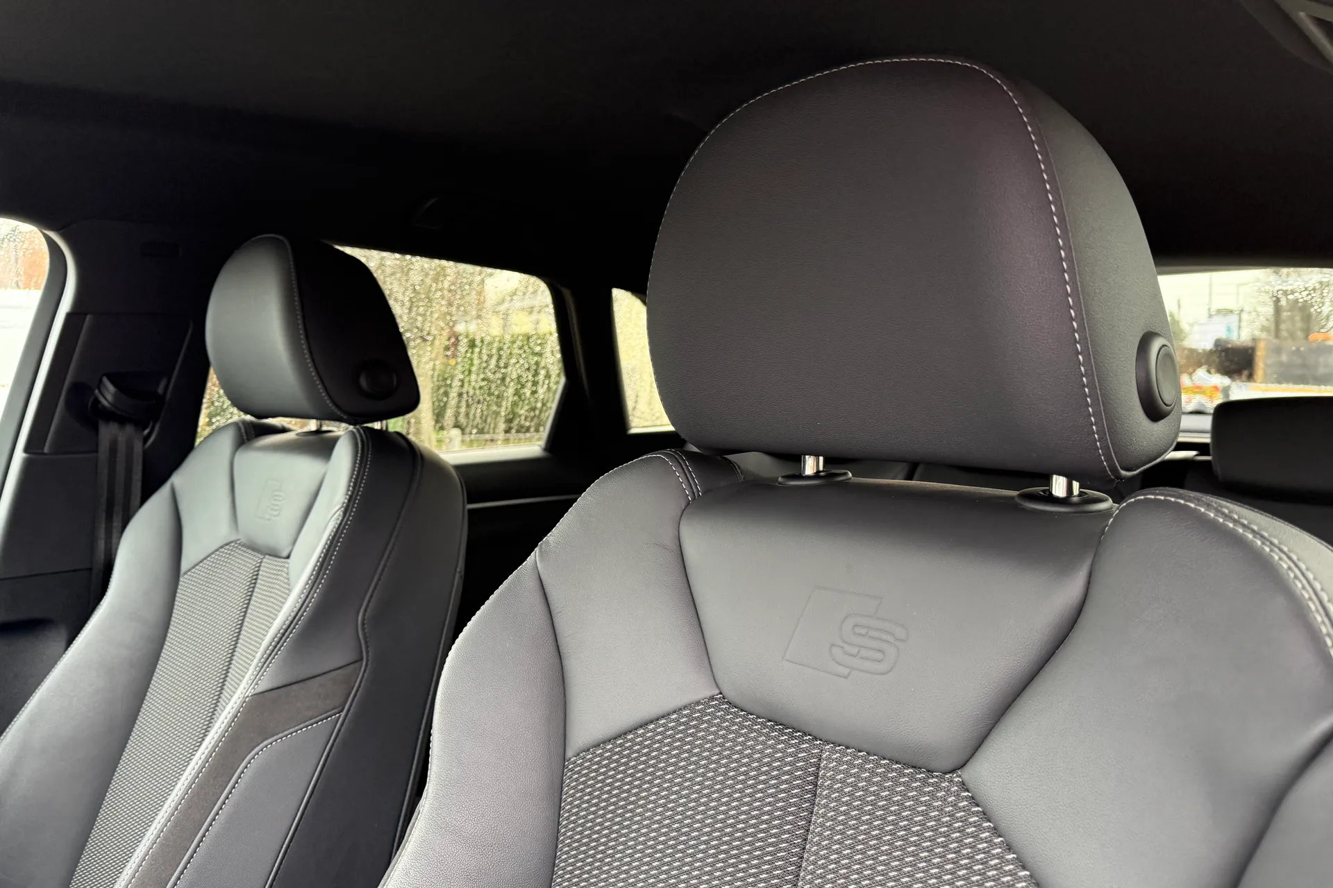 Audi Q3 thumbnail image number 28