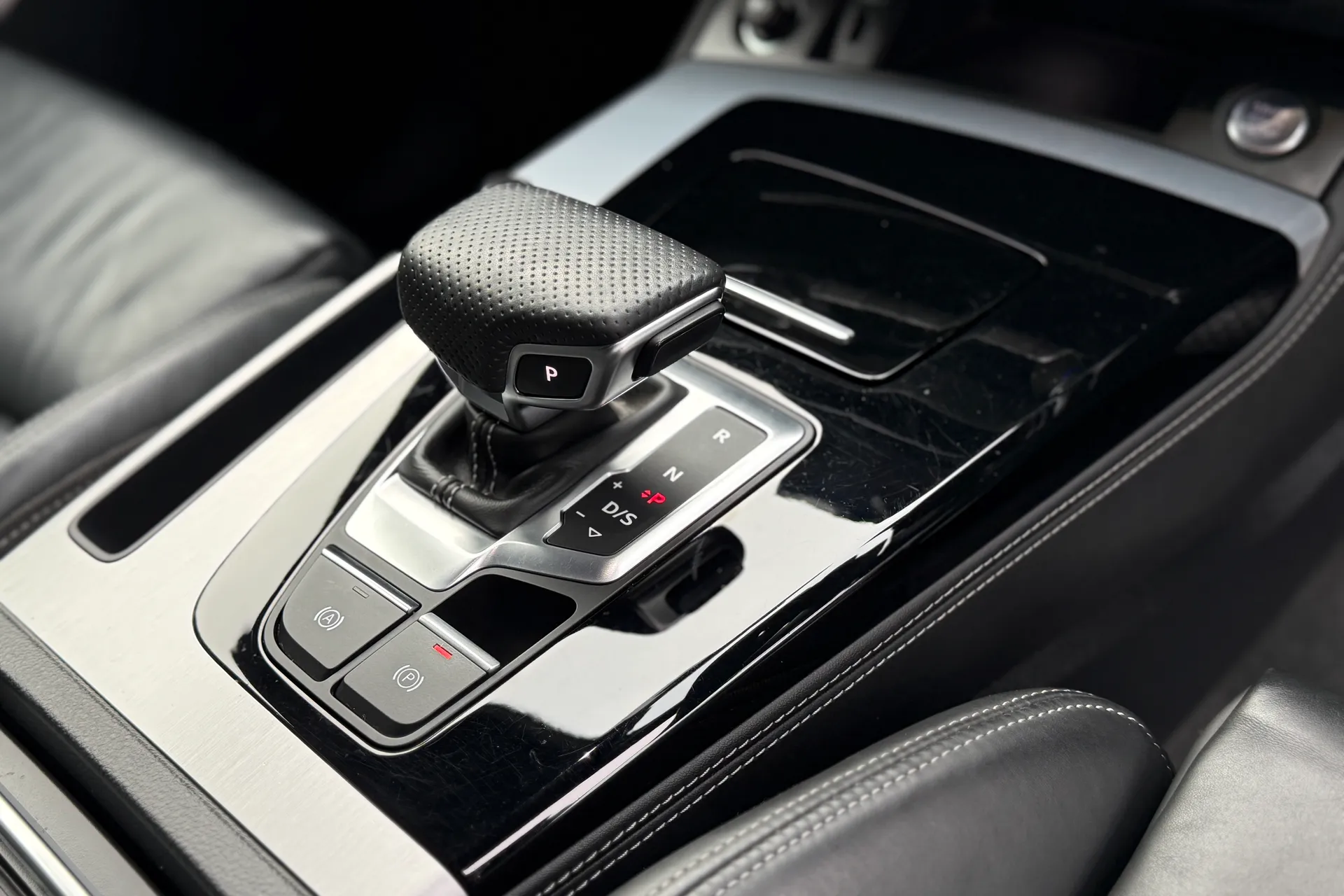 Audi Q5 thumbnail image number 47