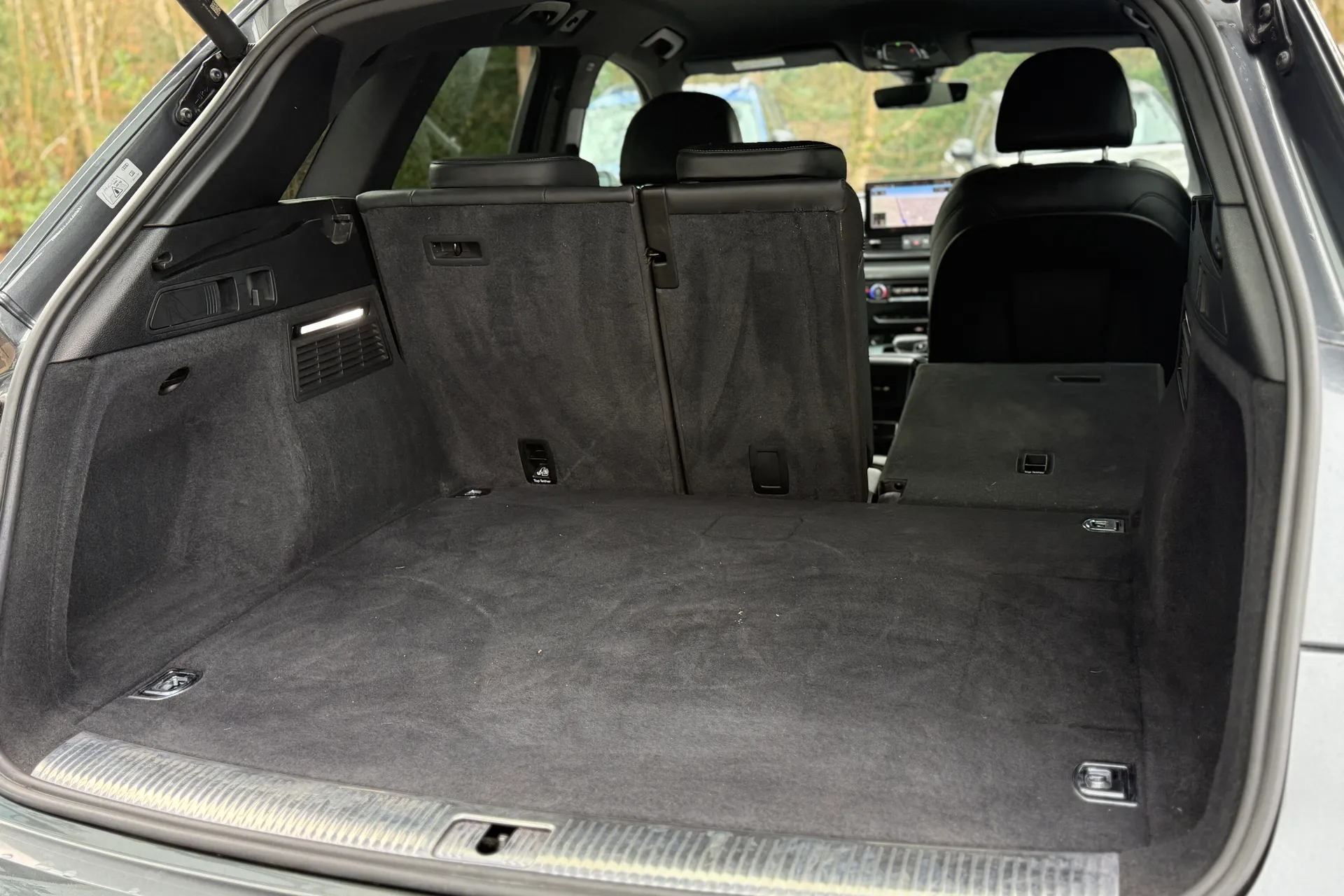 Audi Q5 thumbnail image number 32