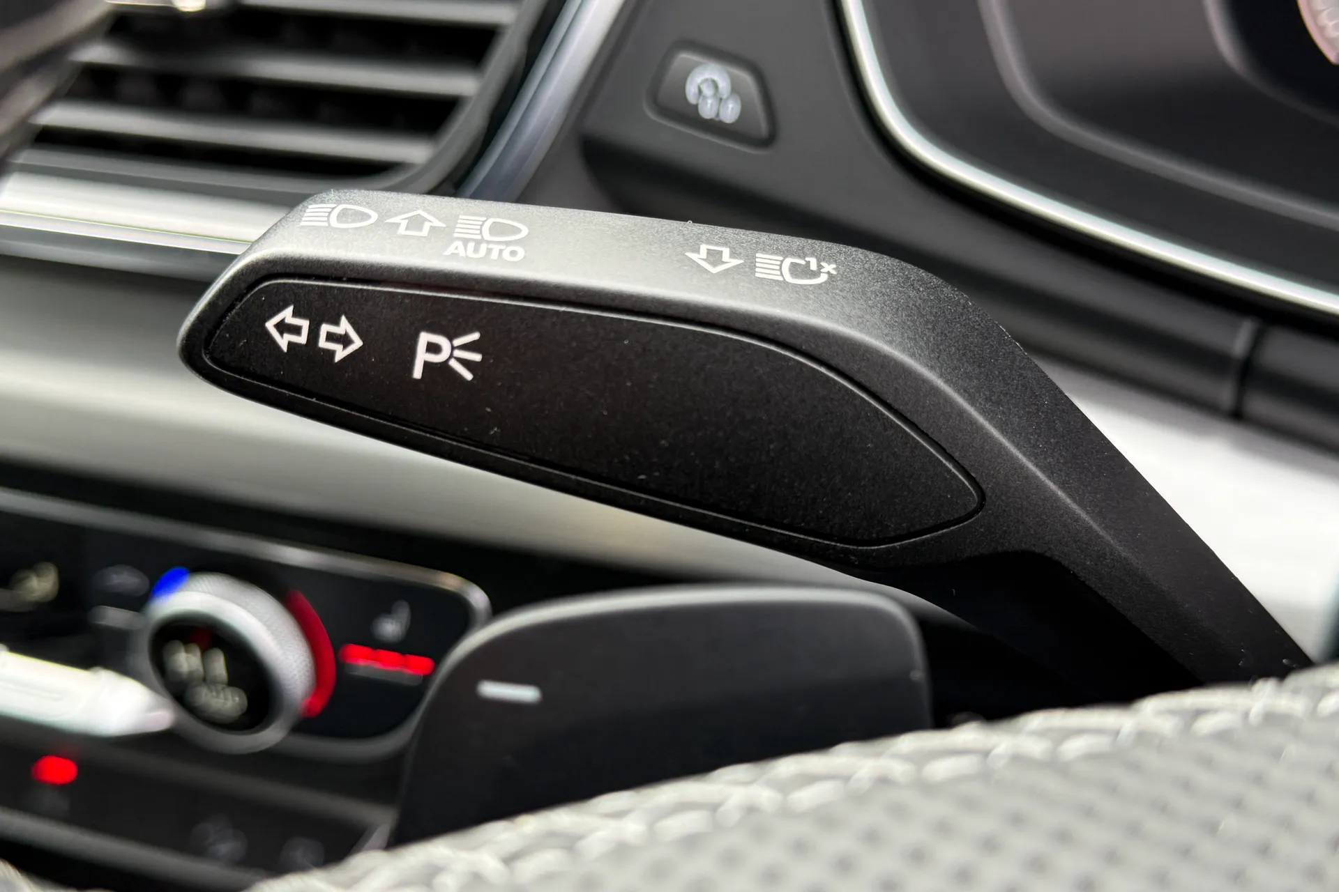 Audi Q5 thumbnail image number 65