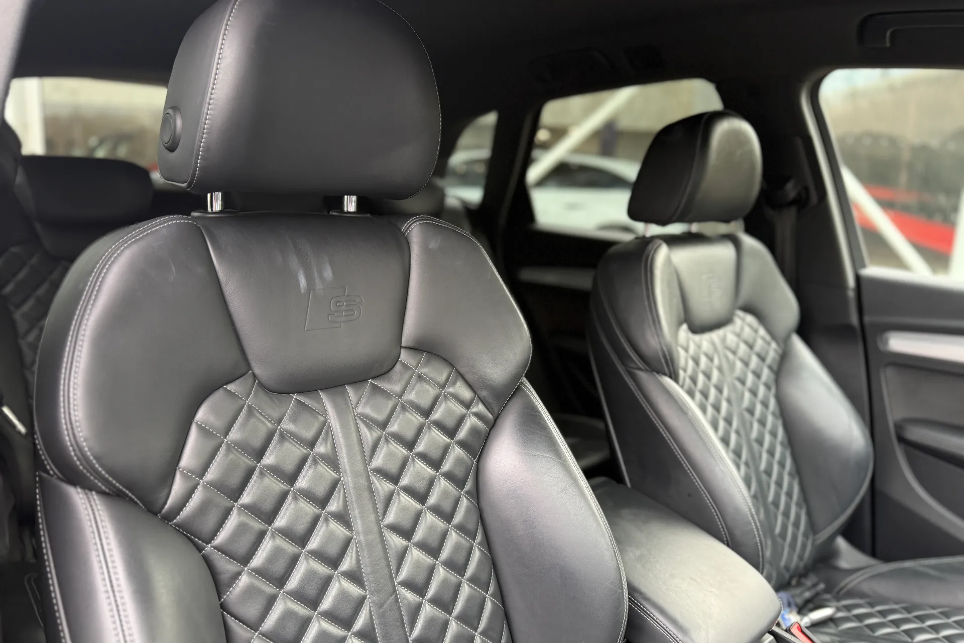 Audi Q5 thumbnail image number 13