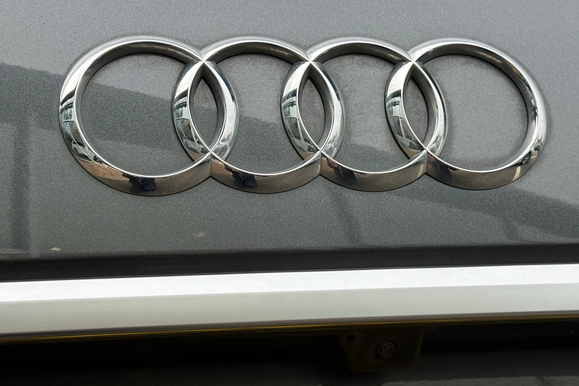 Audi Q5 thumbnail image number 34