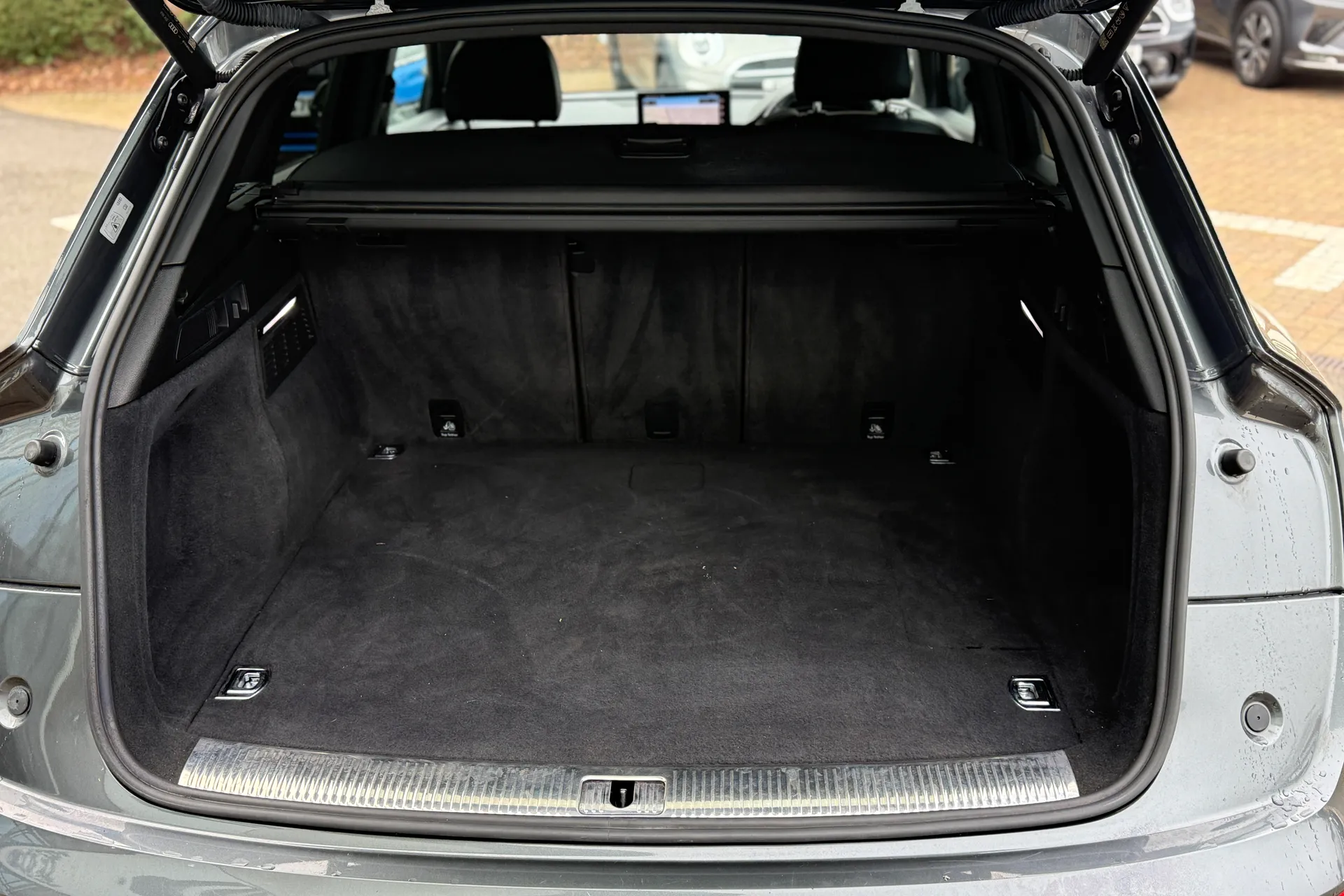 Audi Q5 thumbnail image number 29