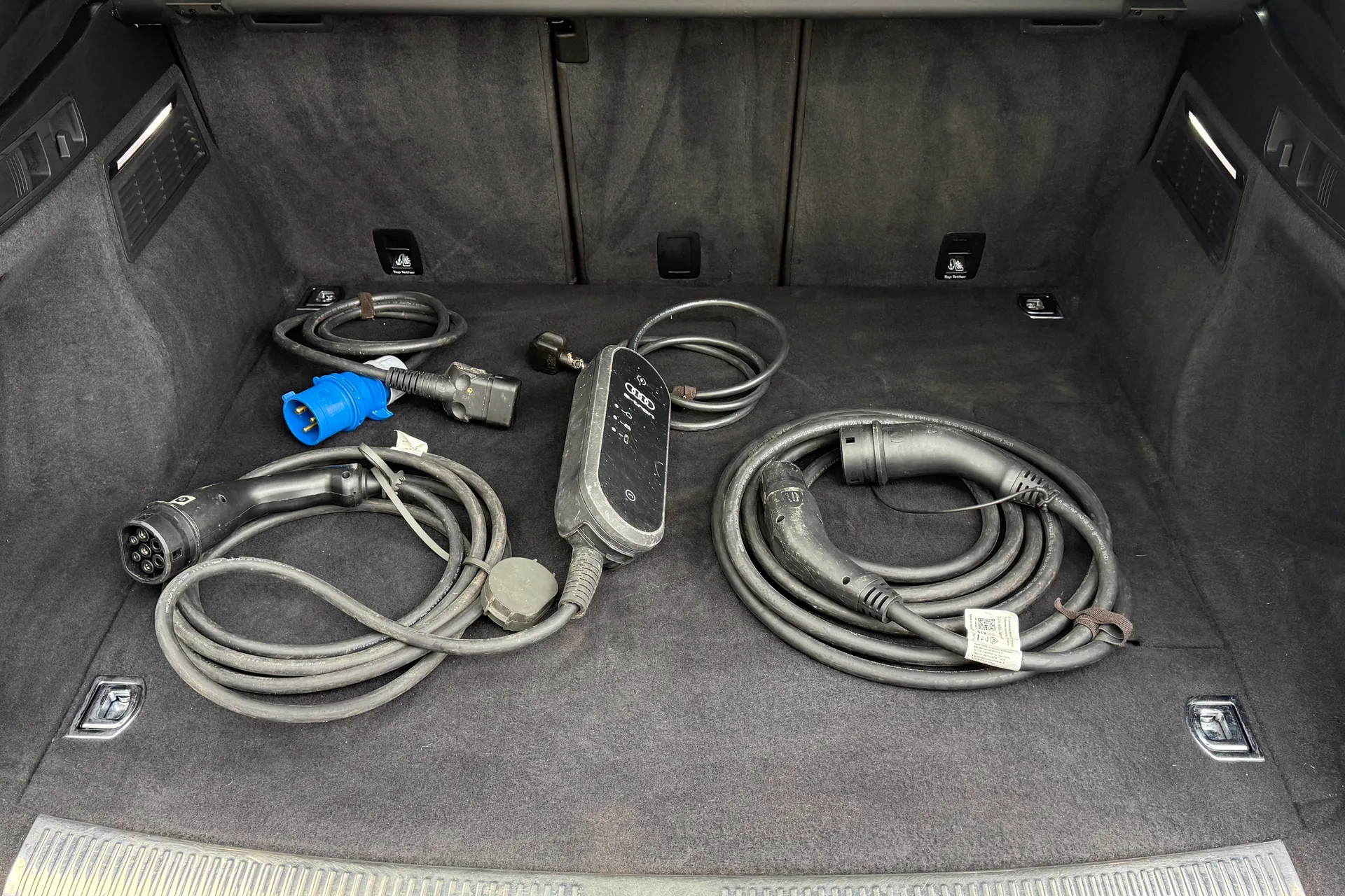 Audi Q5 thumbnail image number 28