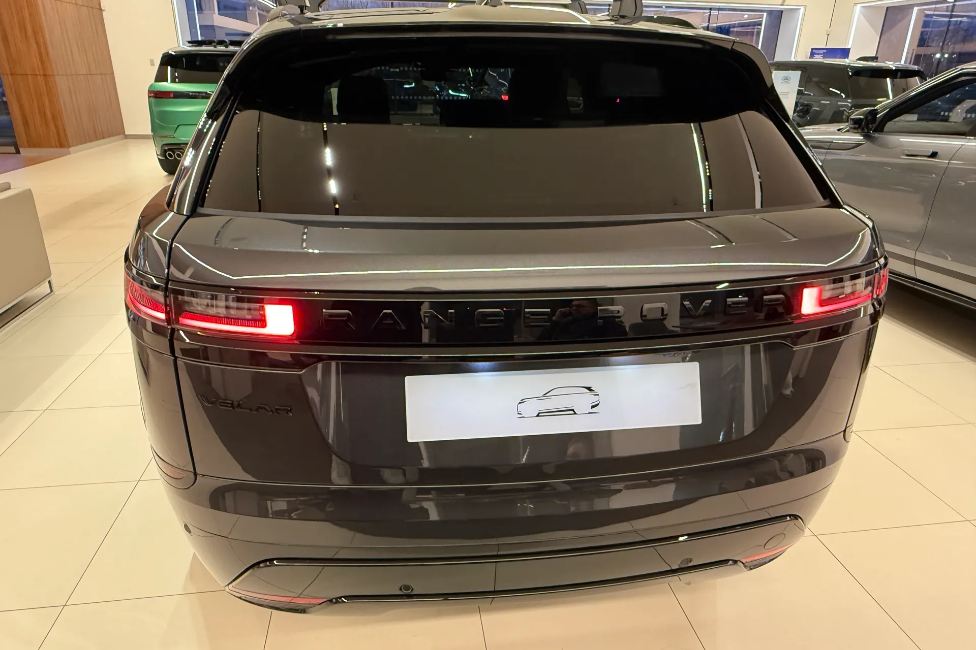 LAND ROVER RANGE ROVER VELAR thumbnail image number 7
