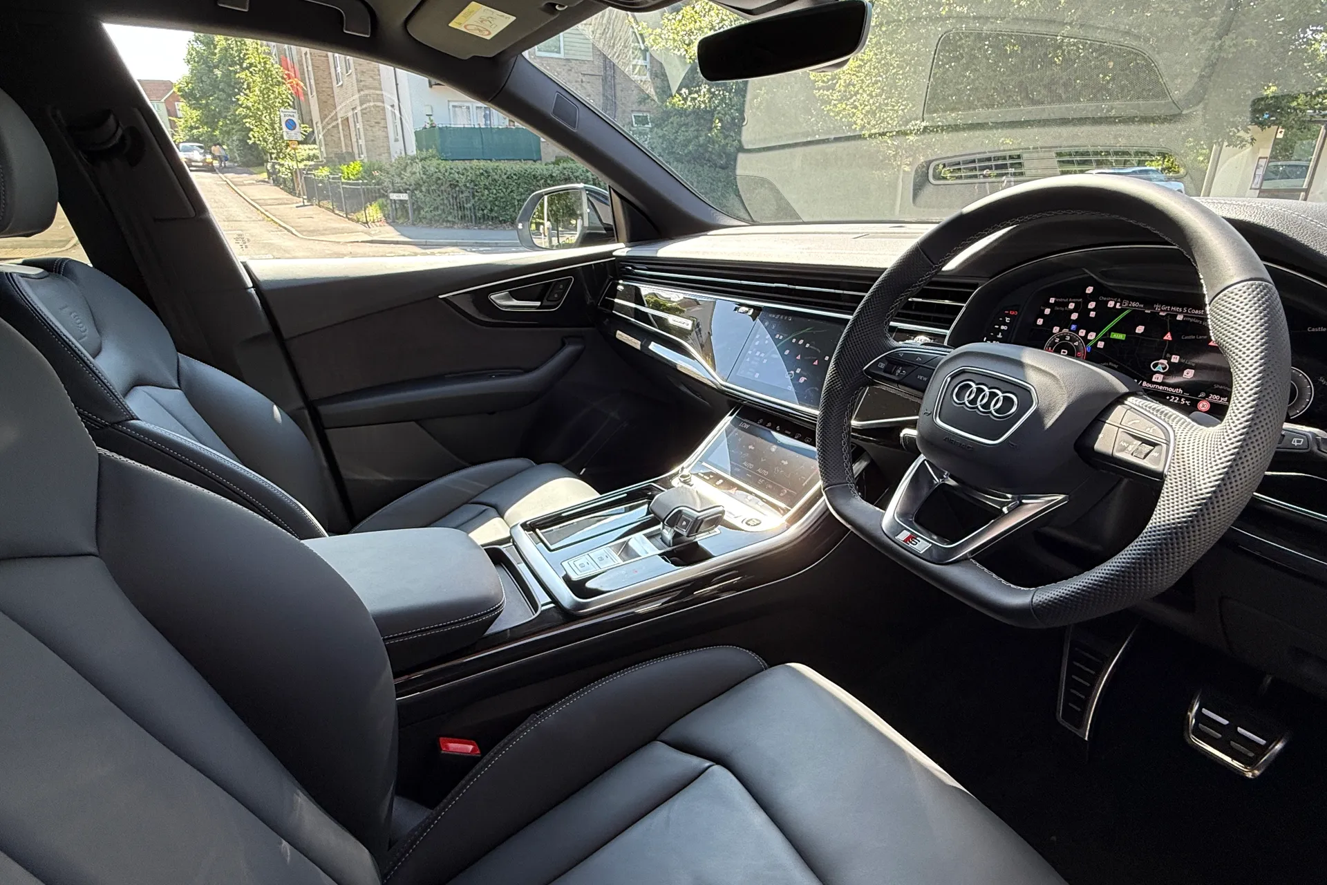 Audi Q8 thumbnail image number 40