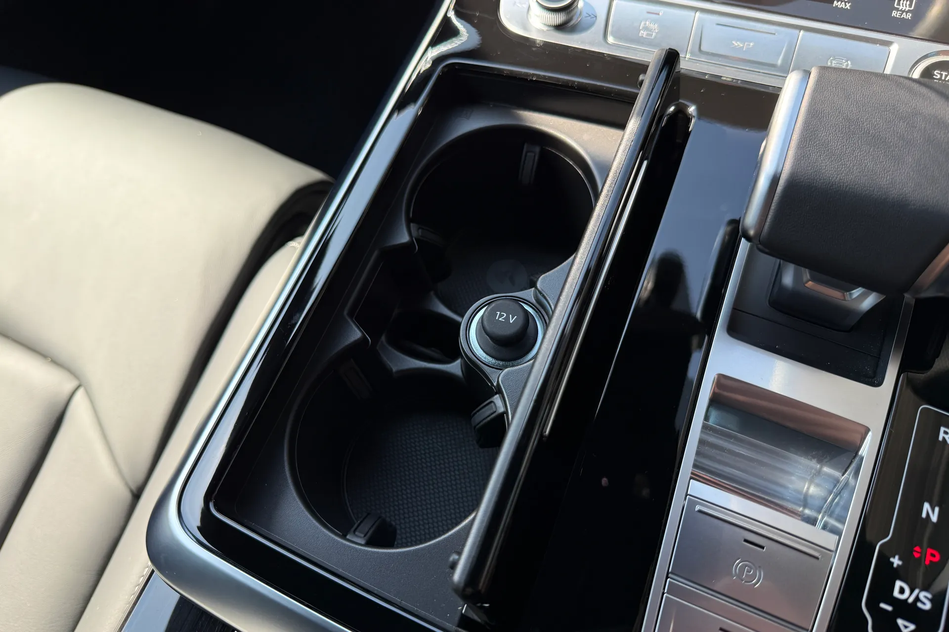 Audi Q8 thumbnail image number 34