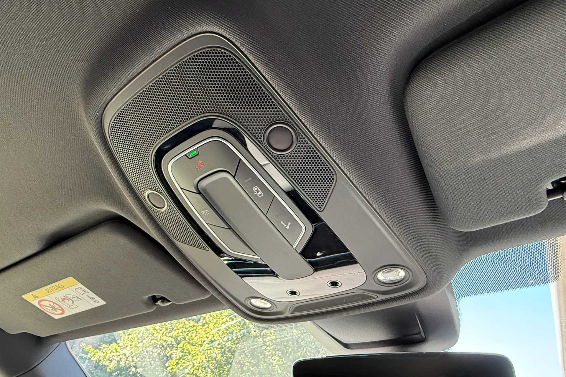 Audi Q8 thumbnail image number 48