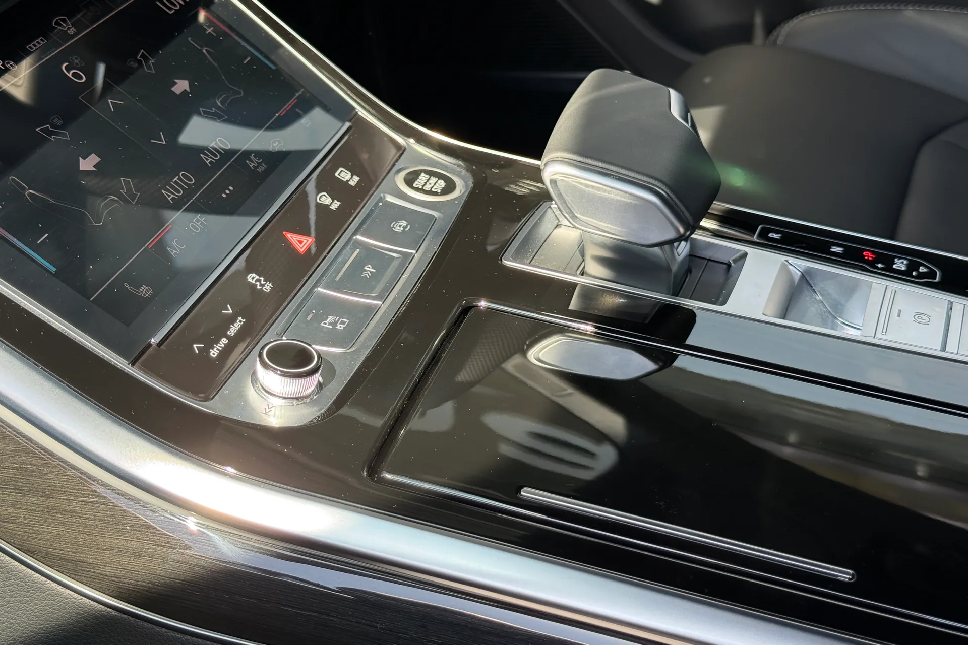 Audi Q8 thumbnail image number 65