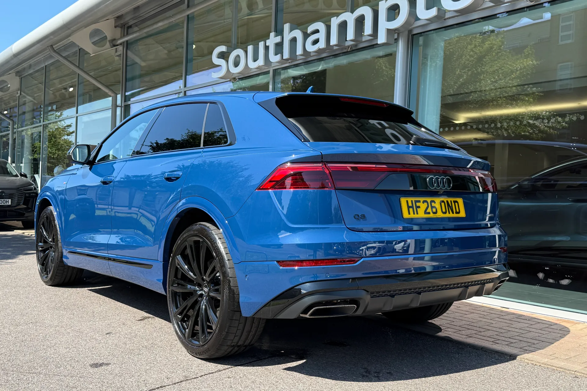Audi Q8 thumbnail image number 54